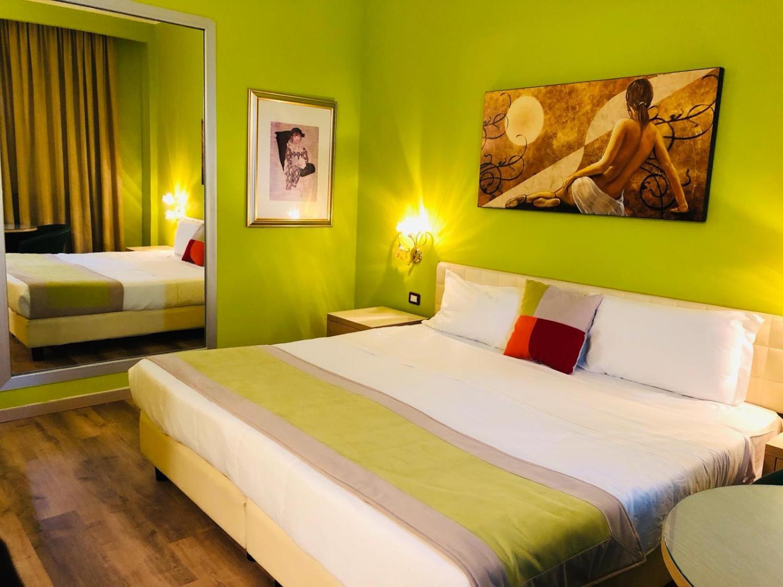 Standard Double Room - Photo 4