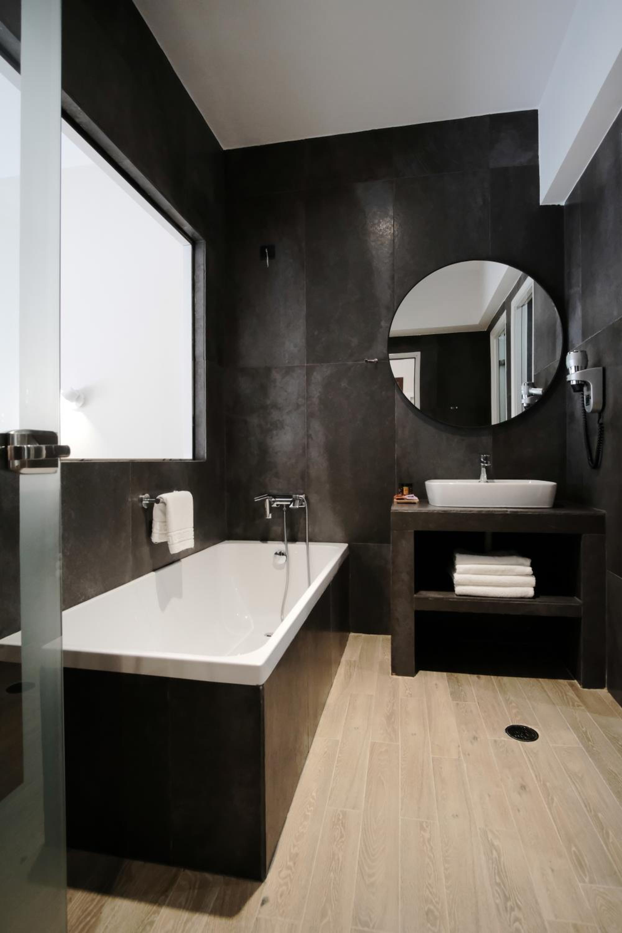 Suite with City View photo 3