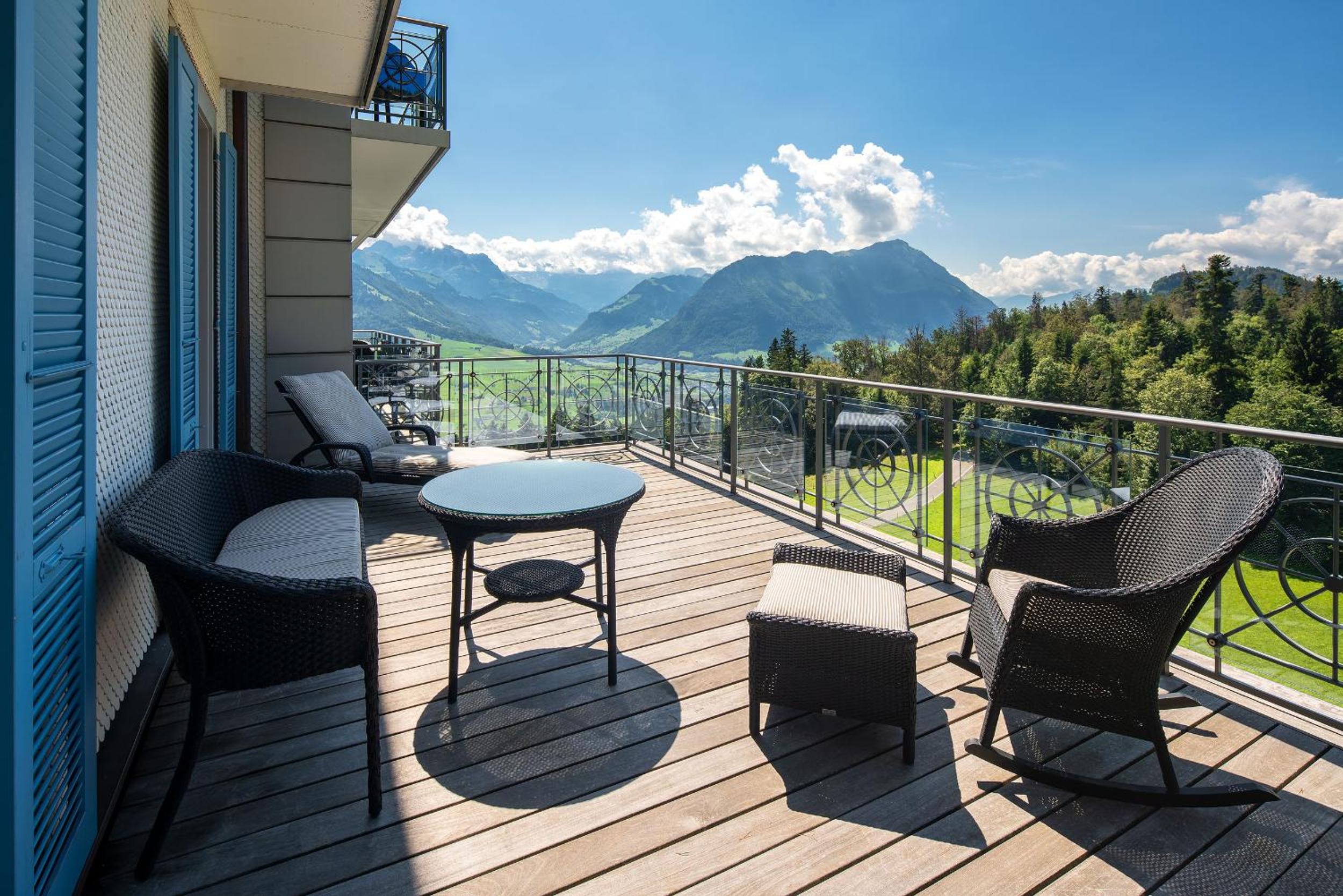 Superior Room with Terrace and Mountain View
