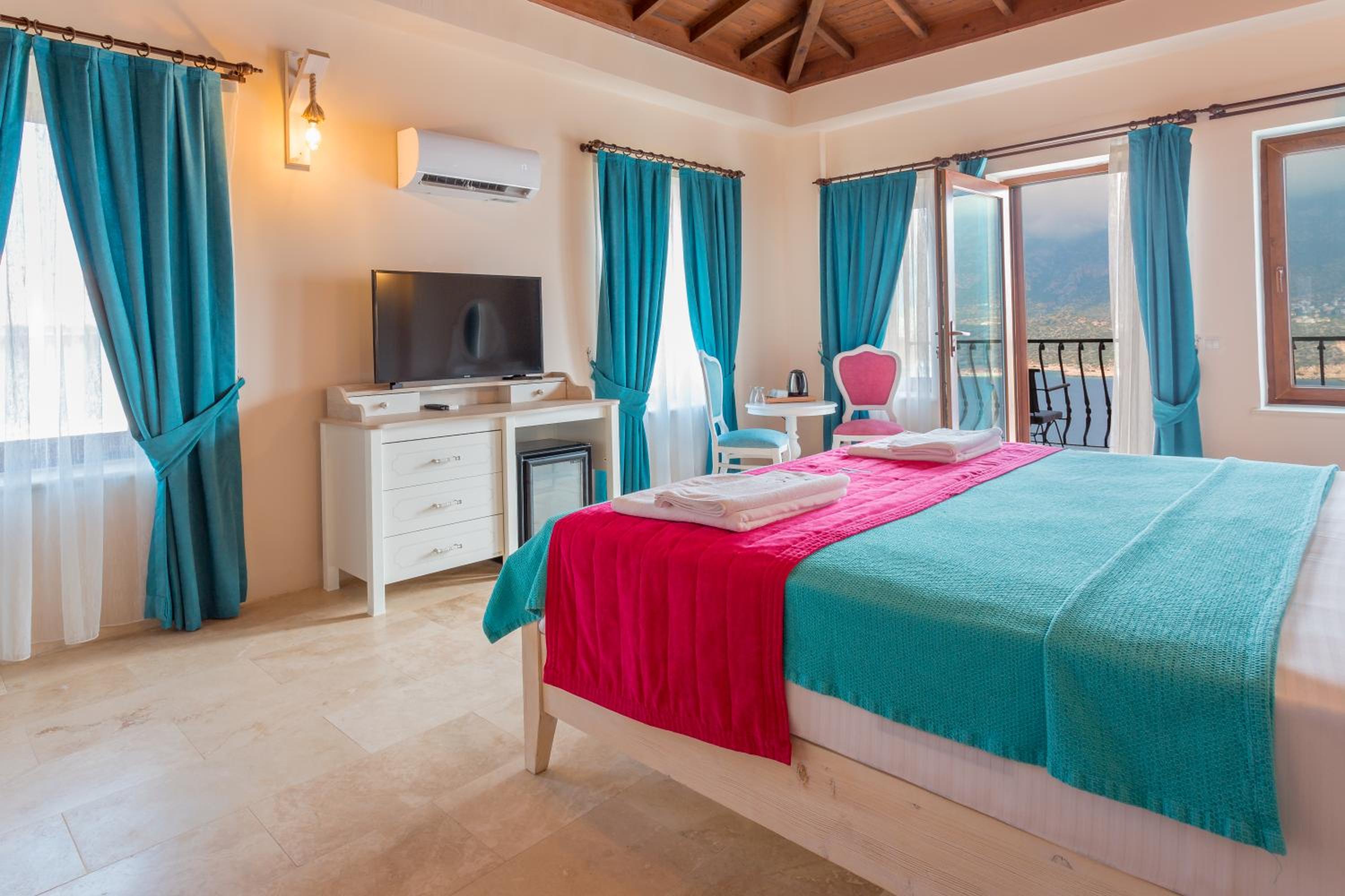 Deluxe Double Room with Sea View photo 1