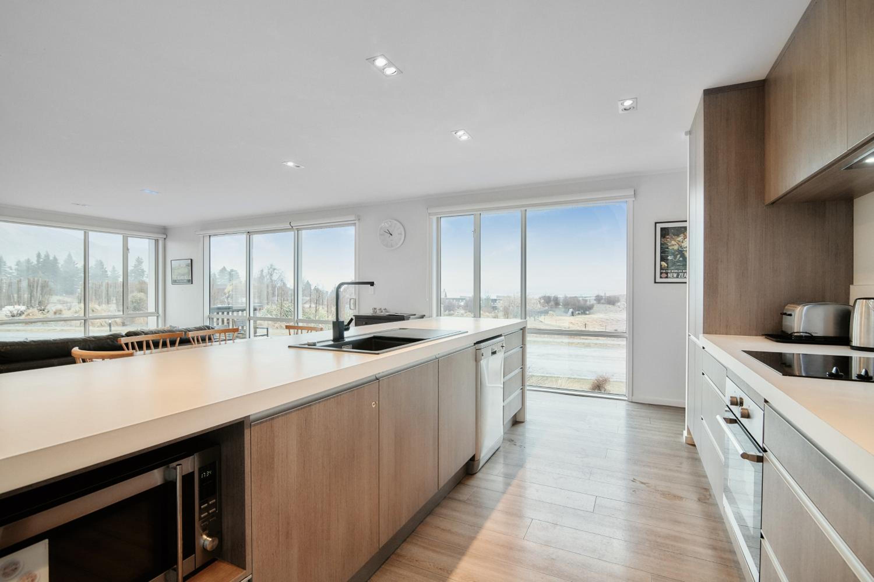 Two-Bedroom House - Photo 12