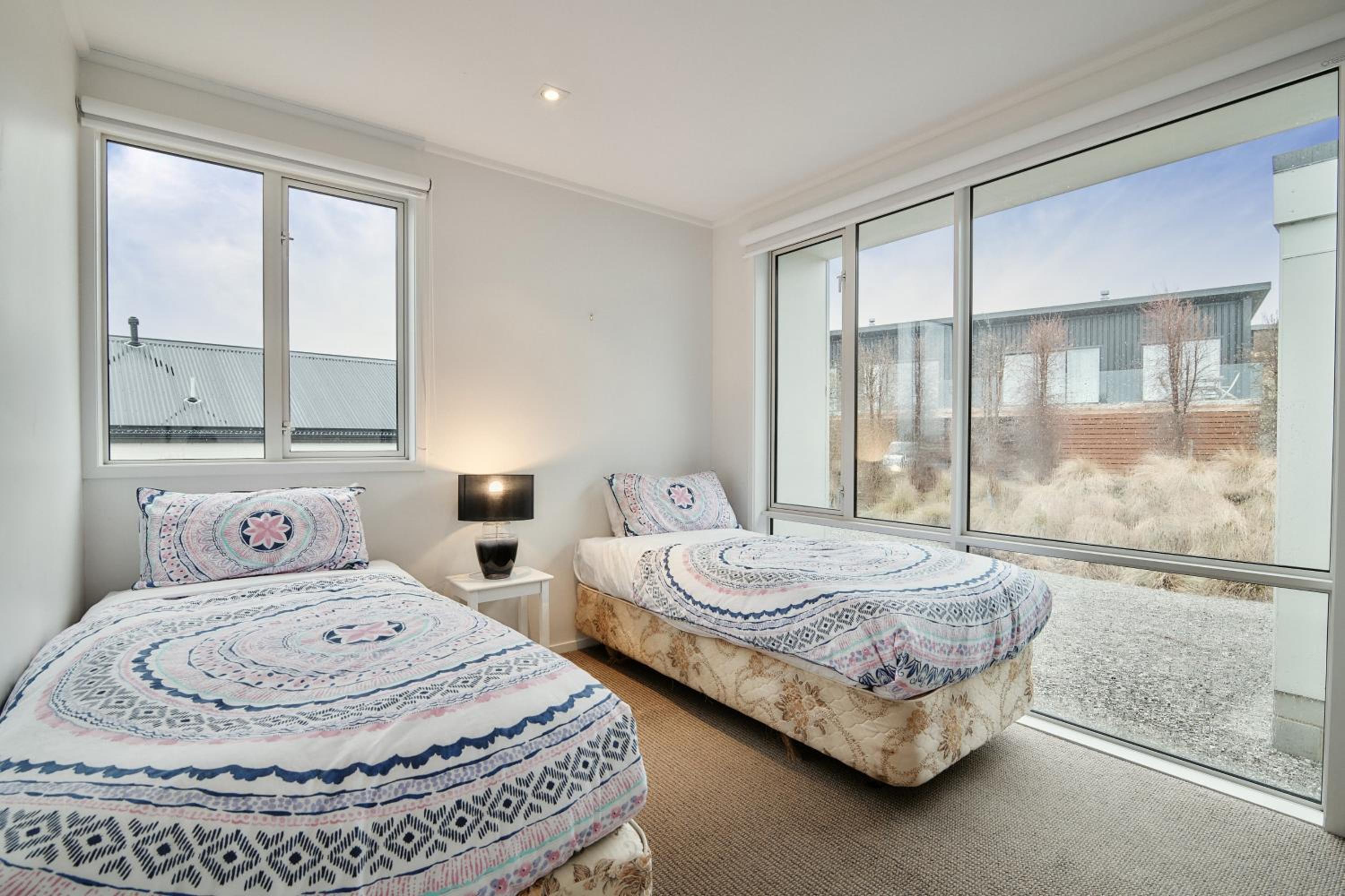 Two-Bedroom House - Photo 7