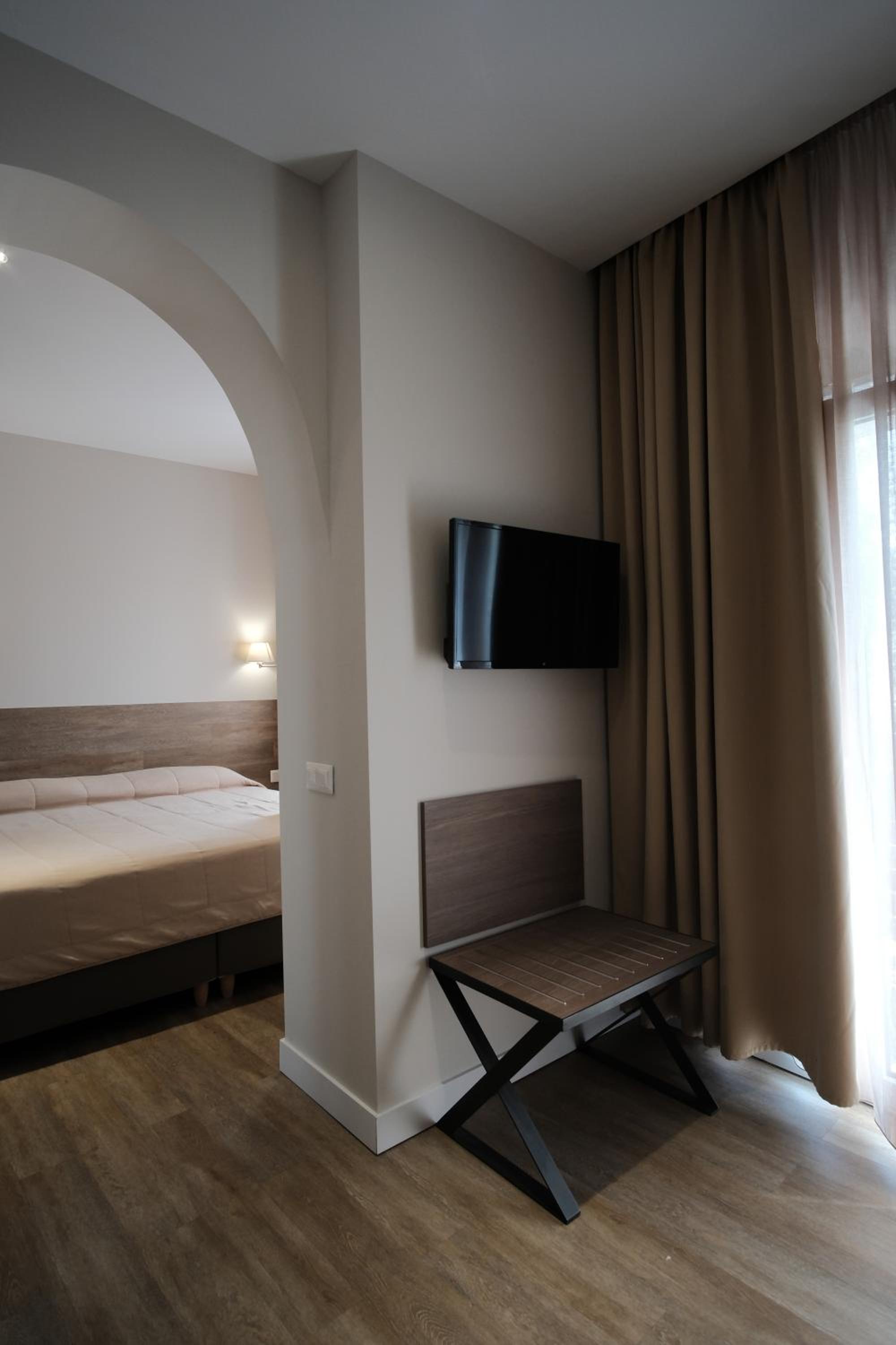 Superior Double or Twin Room photo 3