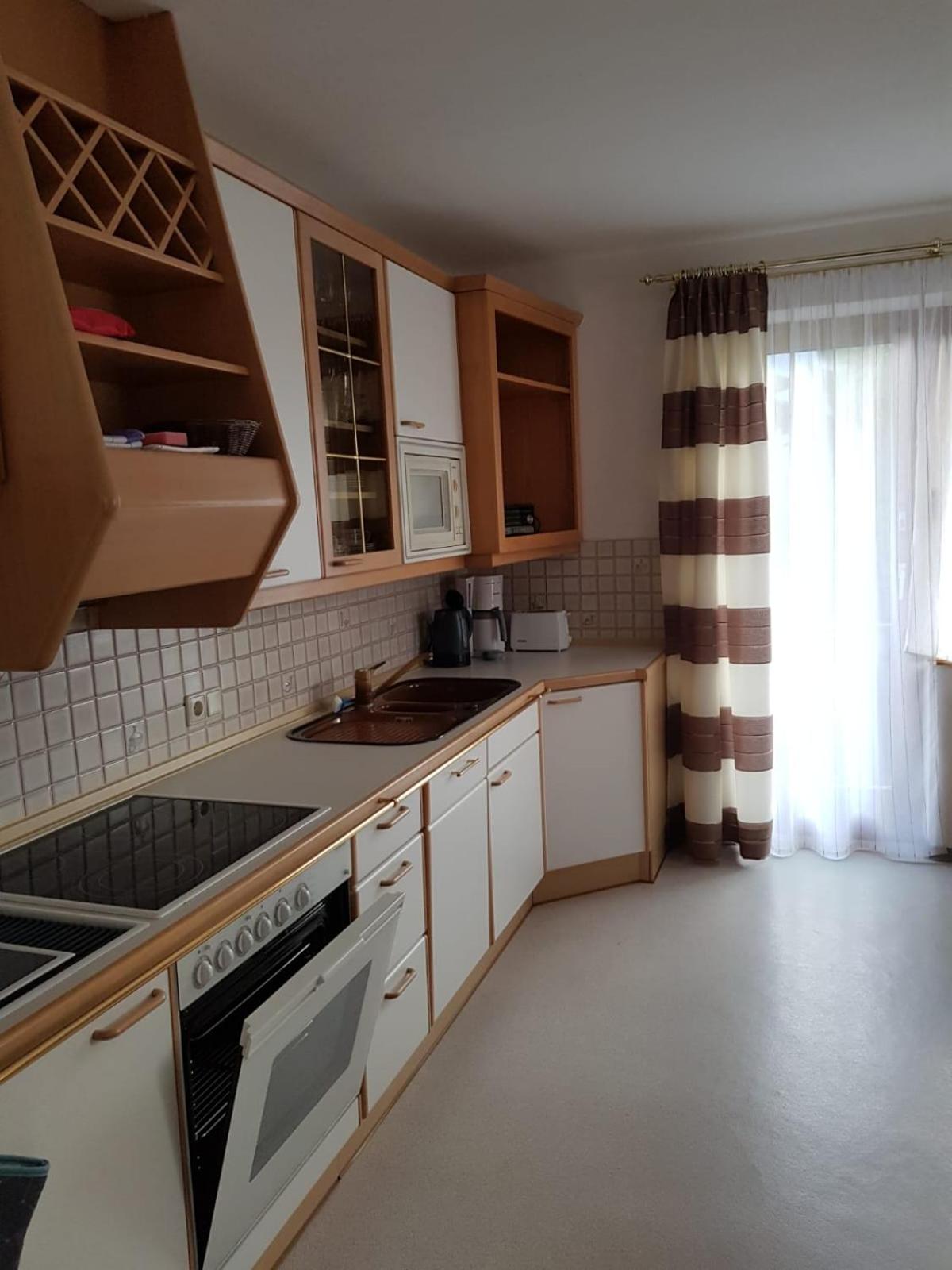 Apartment with Balcony photo 2