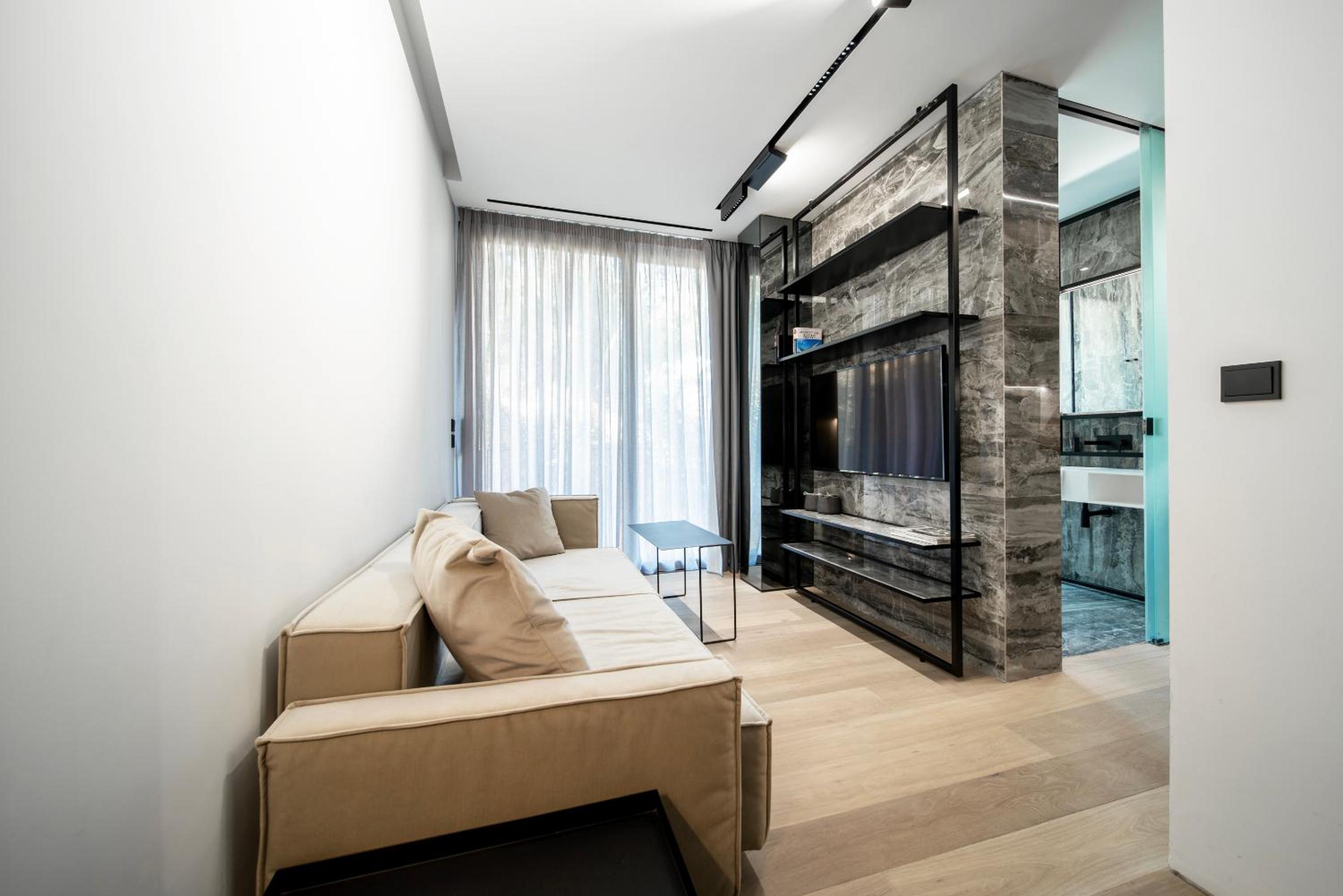 One-Bedroom Suite