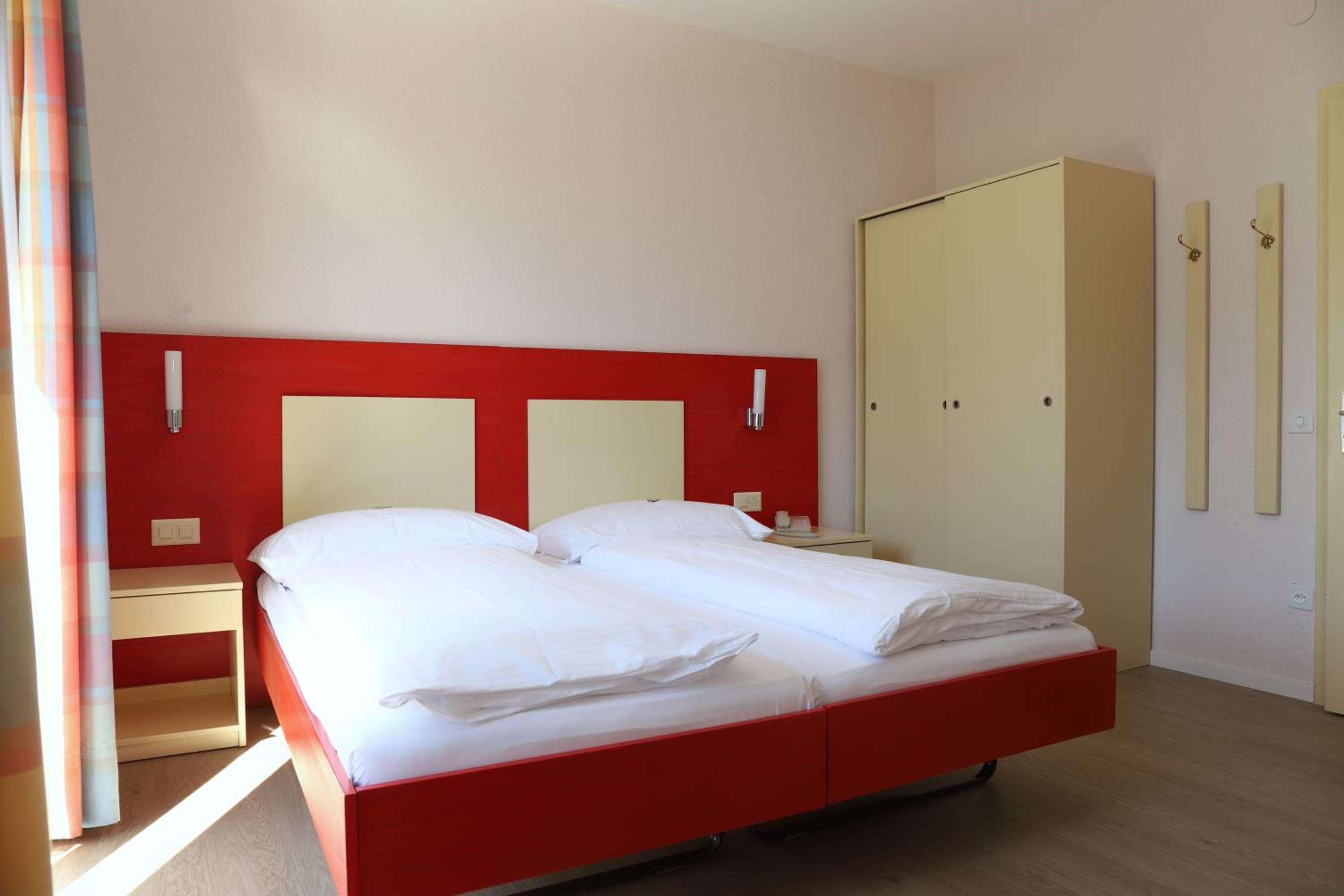 Classic Double Room with Lake view