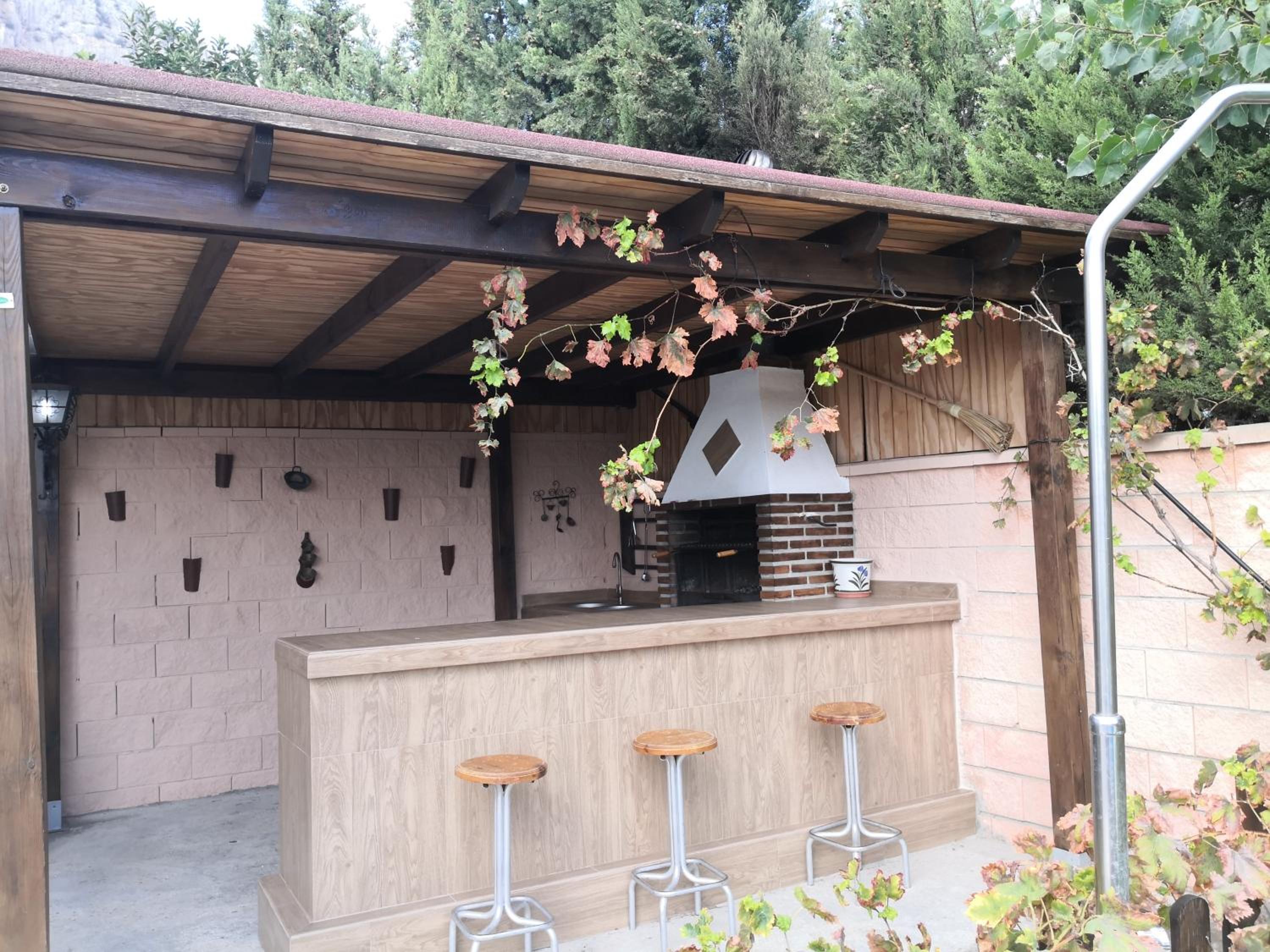 Three-Bedroom House photo 3
