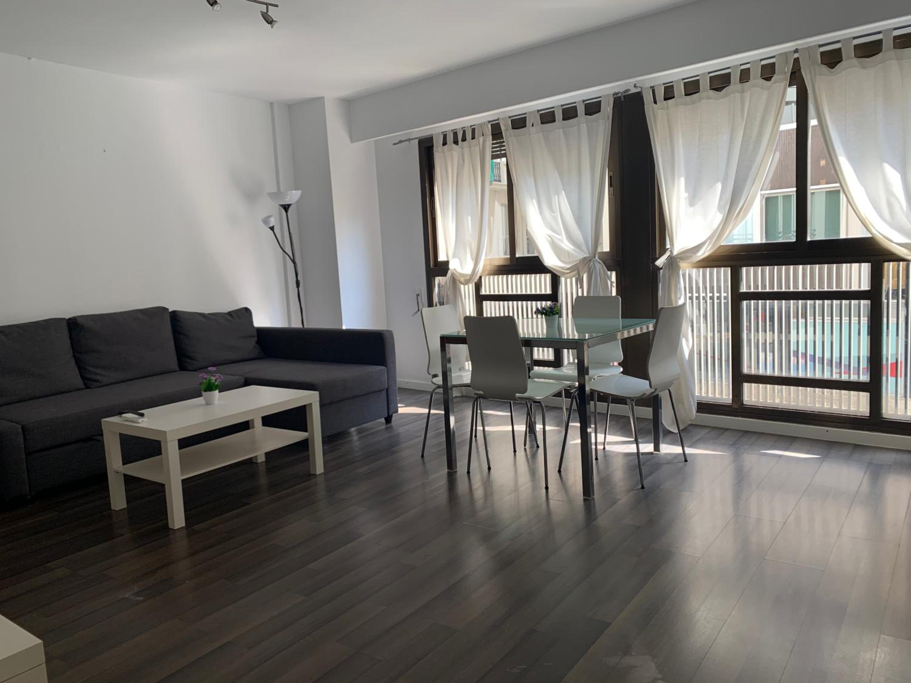 One-Bedroom Apartment - Photo 26