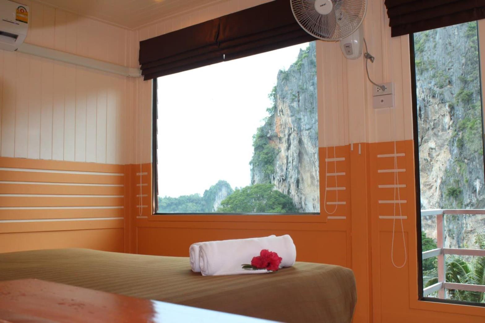Double Room with Mountain View - Photo 30