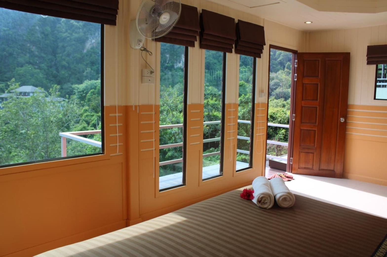 Double Room with Mountain View - Photo 31