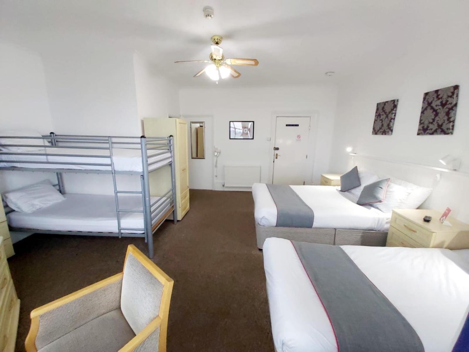 Deluxe Family of 5 Room photo 3