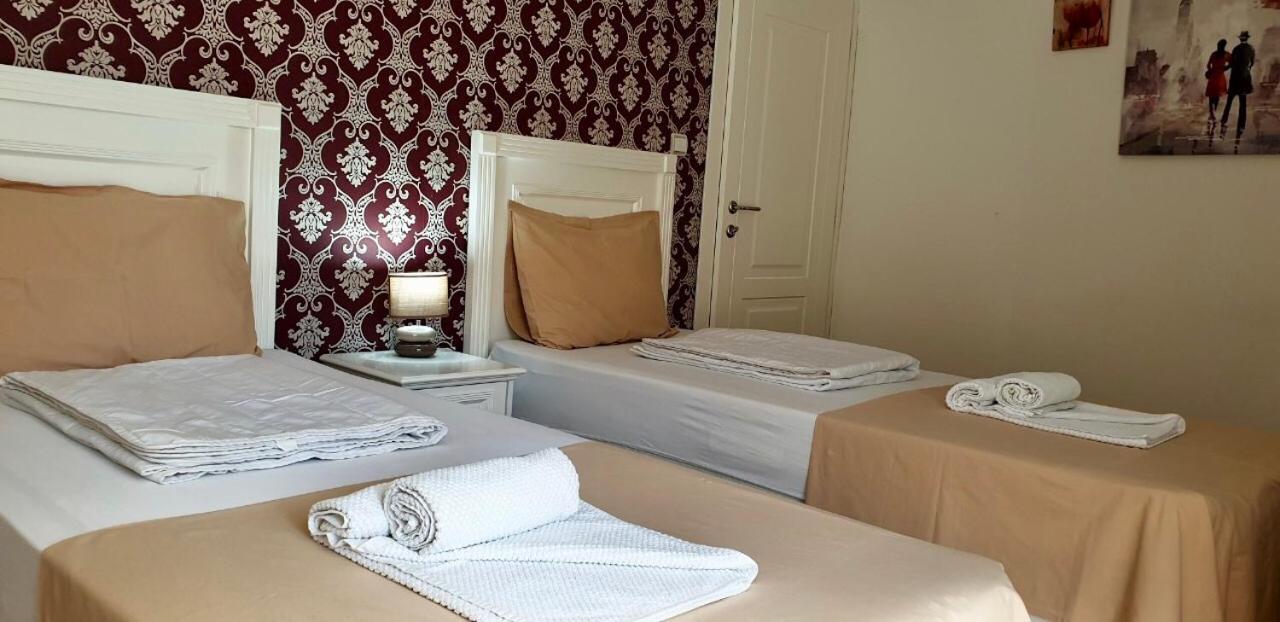 Standard Twin Room photo 2