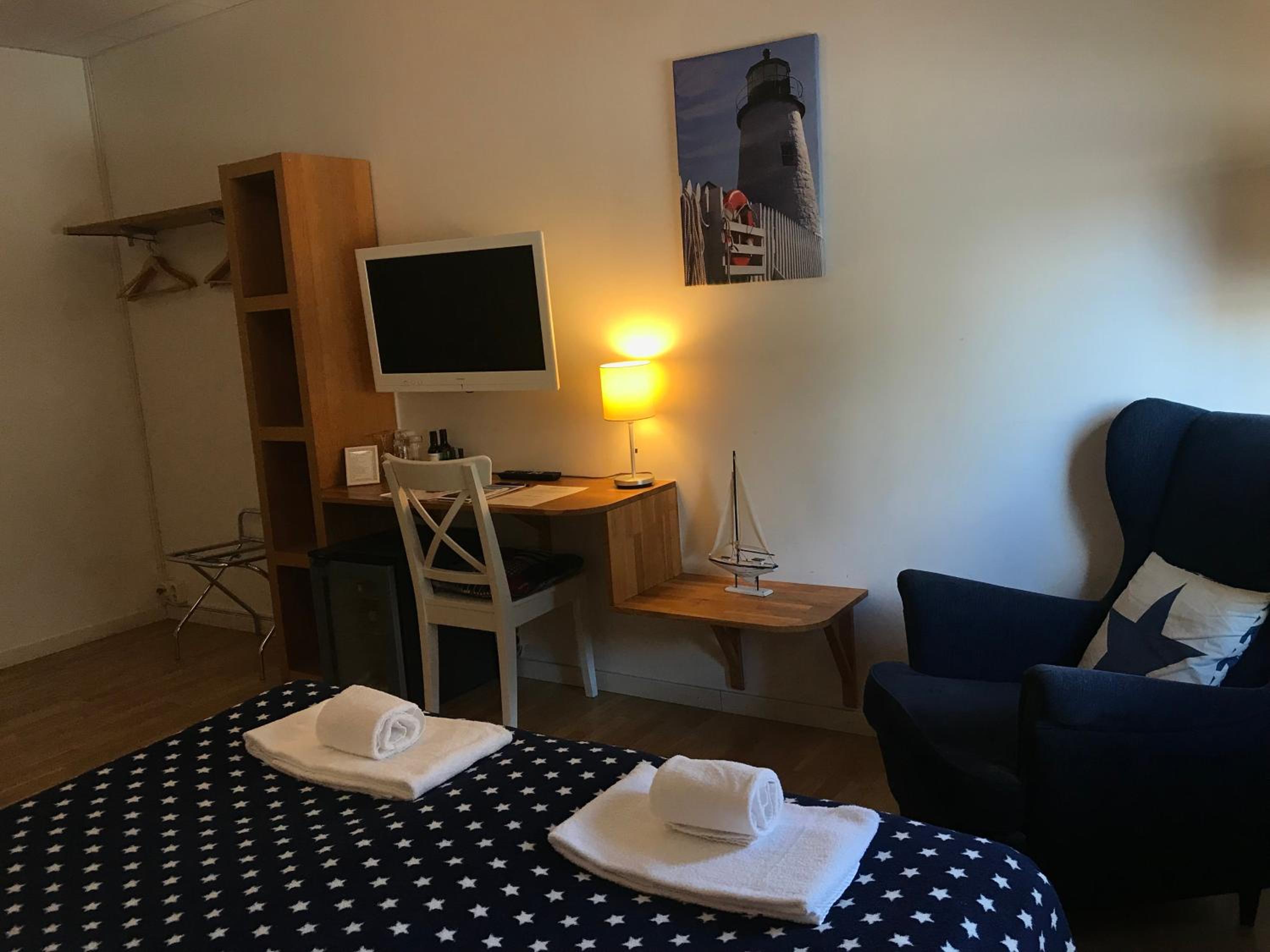 Small Double Room photo 2