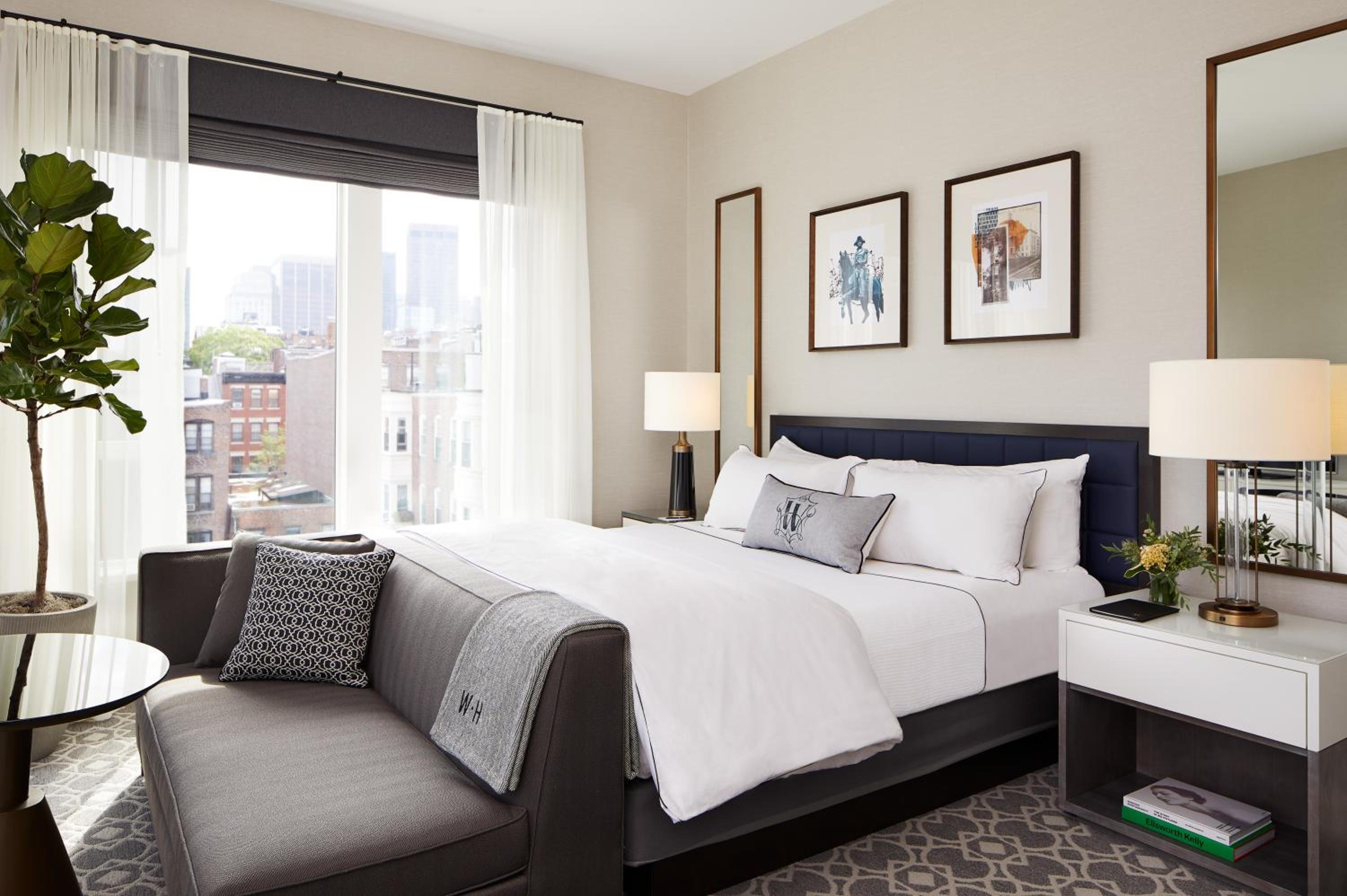 Premium King Suite