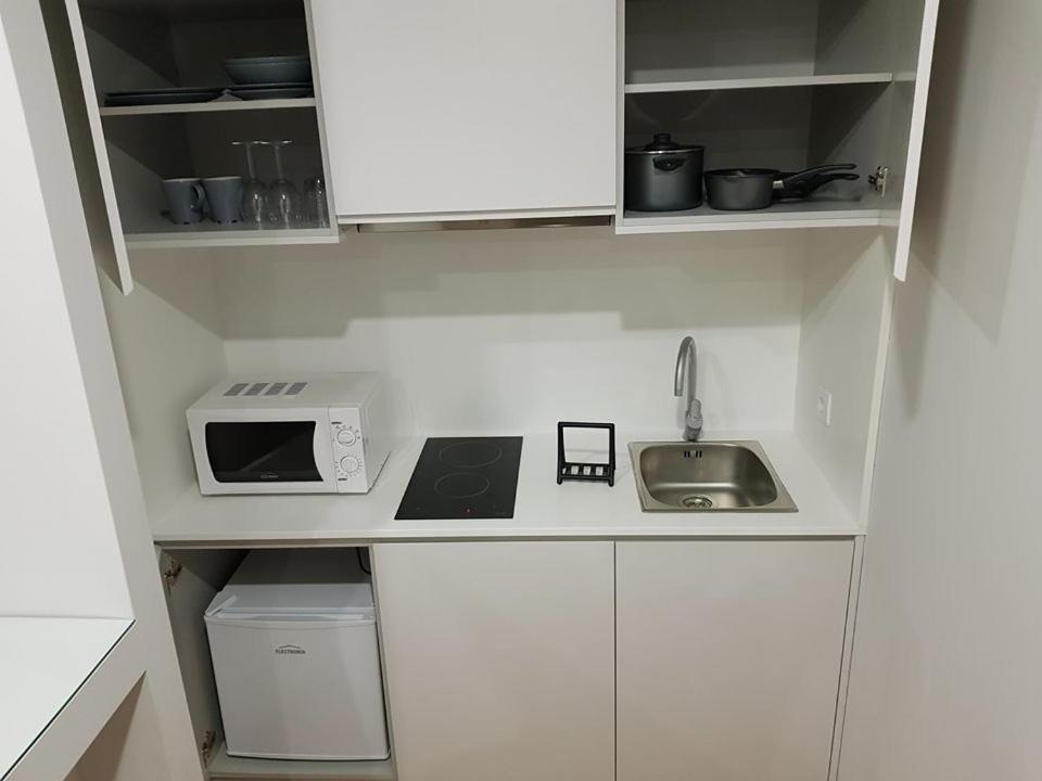 One-Bedroom Apartment - Photo 8