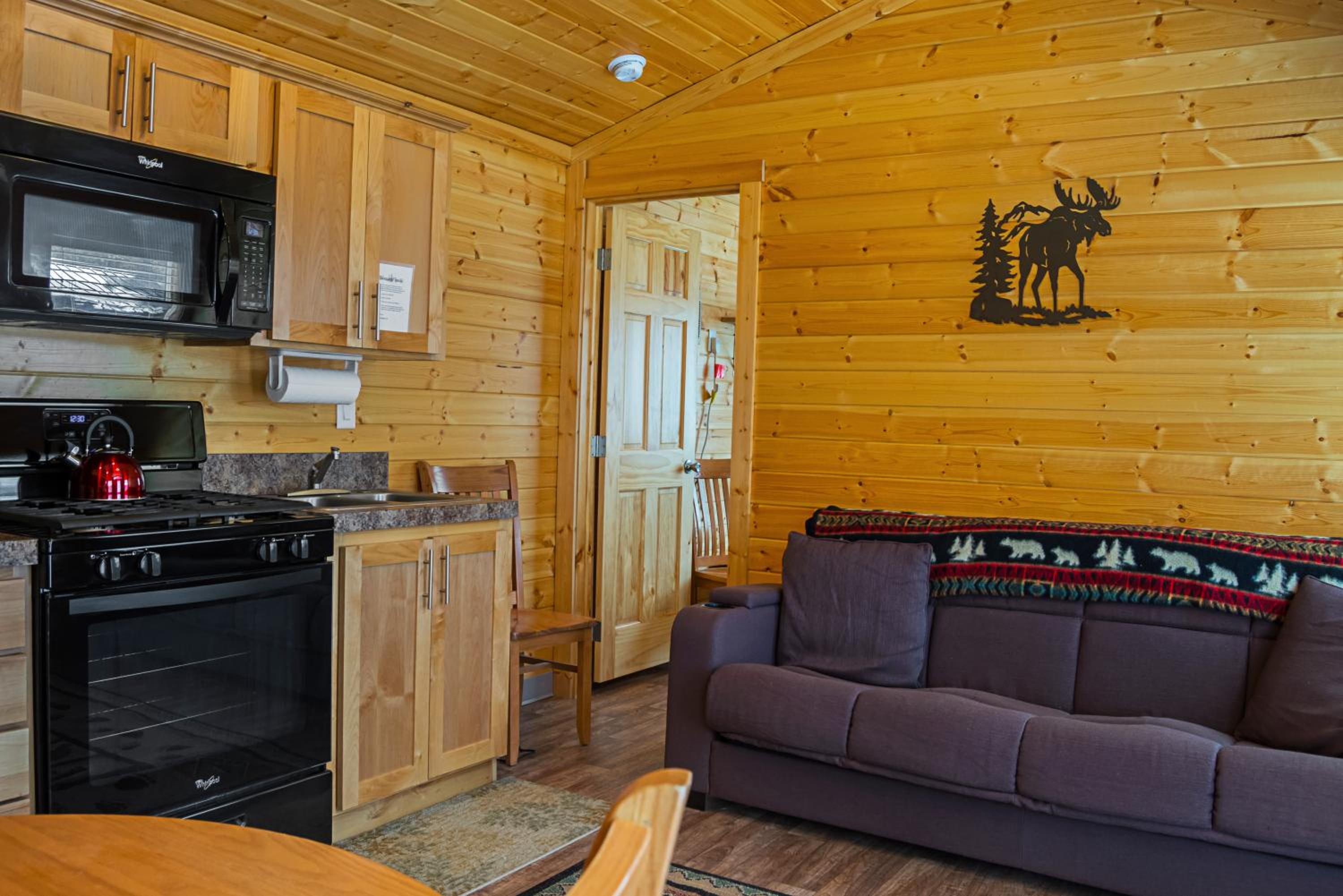 Two-Bedroom Cottage photo 3