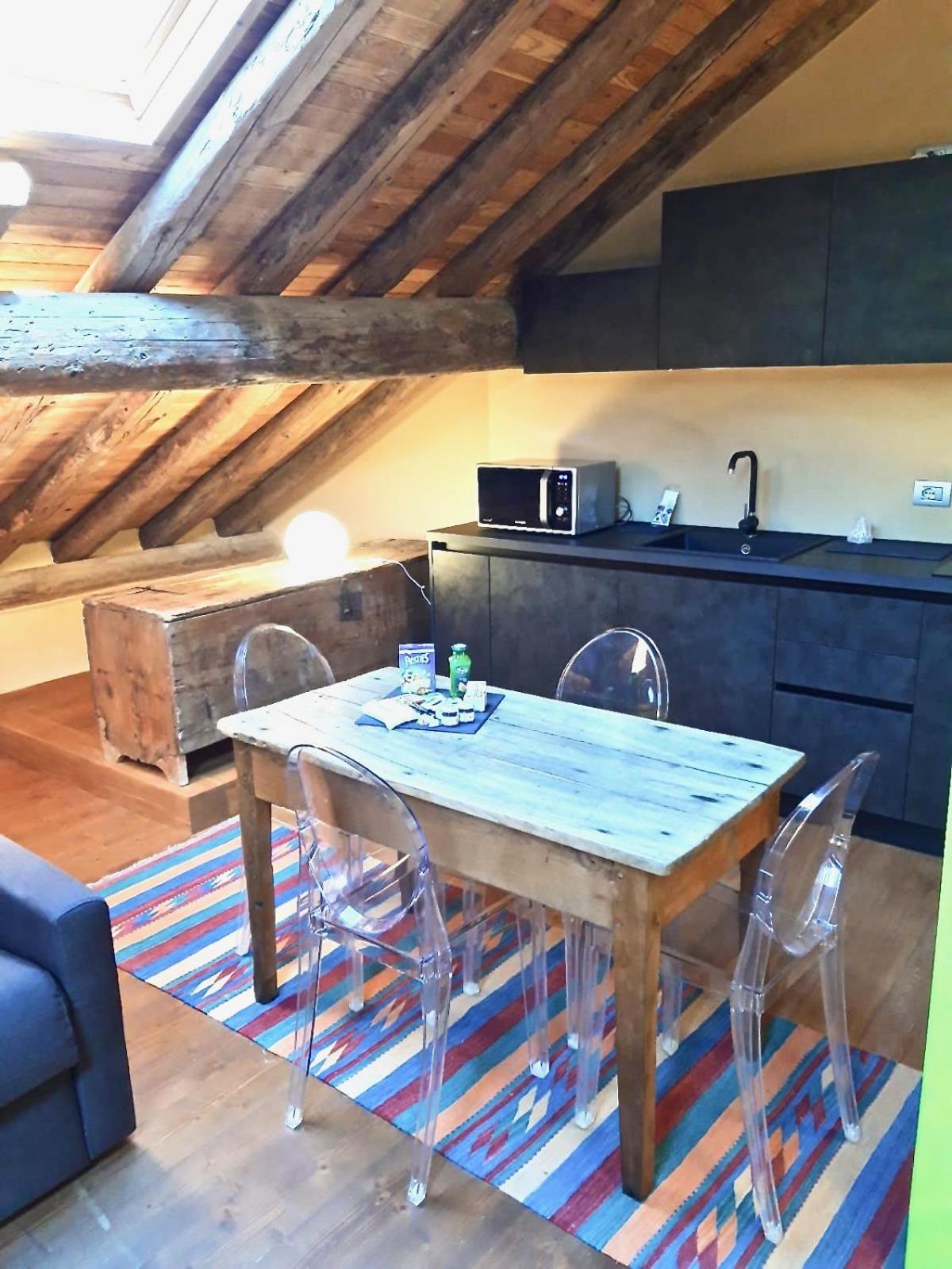 One-Bedroom House photo 2