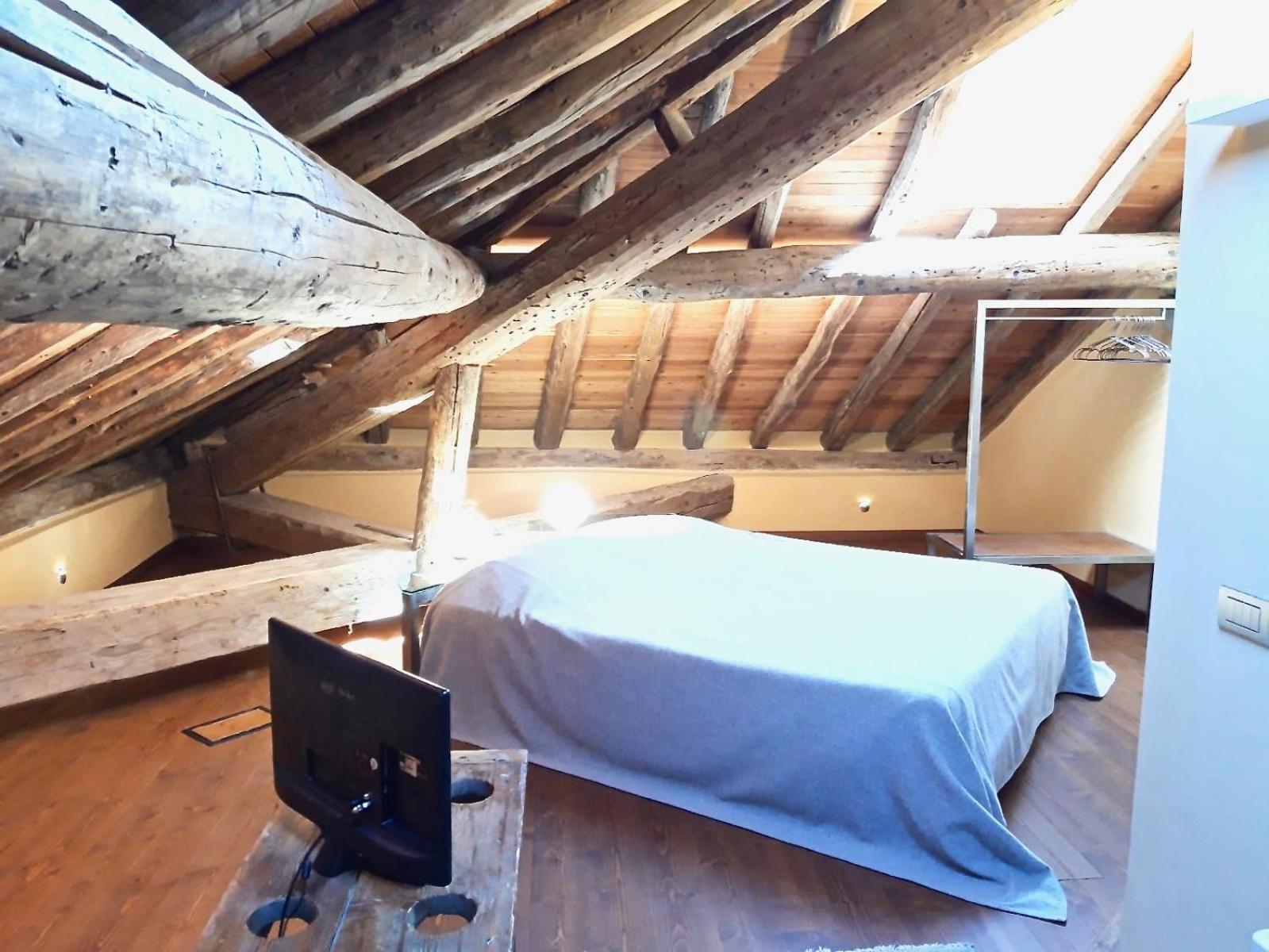 One-Bedroom House photo 1