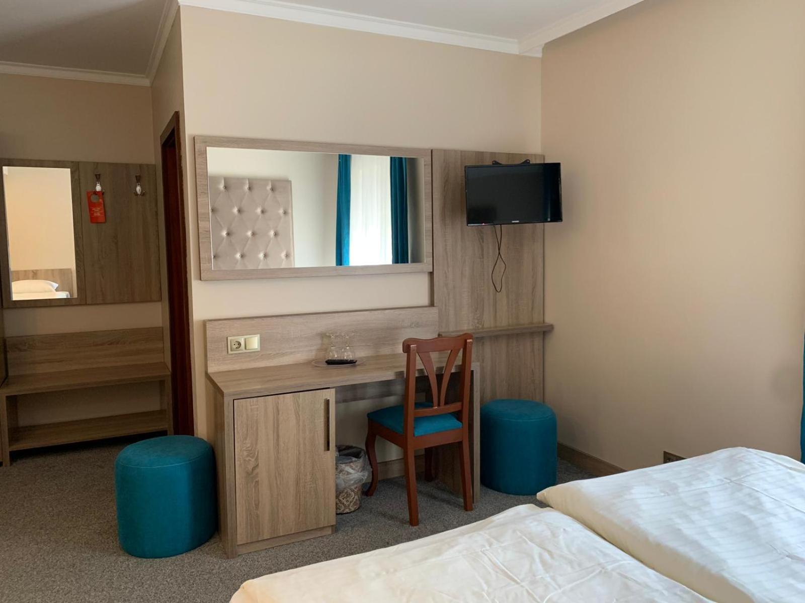 Double Room - Photo 4