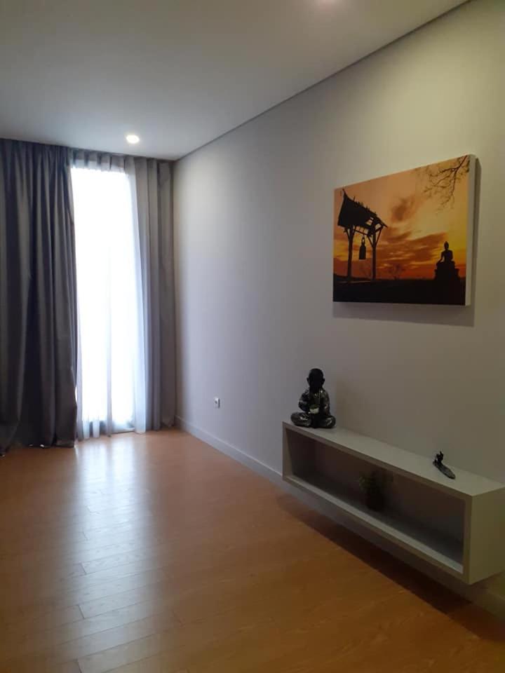 One-Bedroom Apartment - Photo 3
