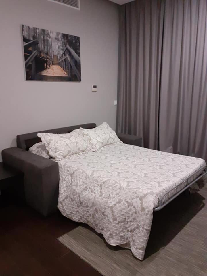 One-Bedroom Apartment - Photo 3
