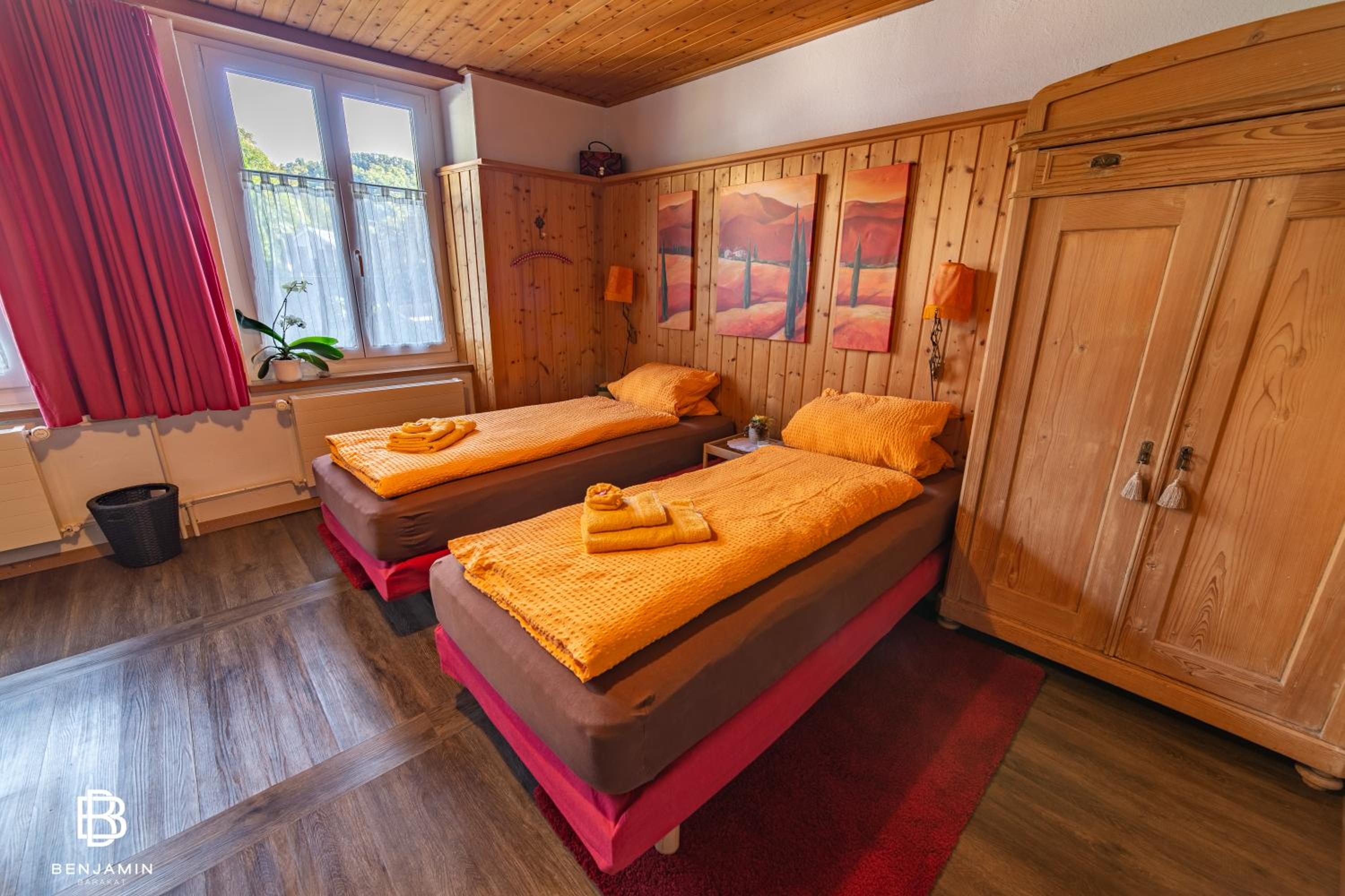 Deluxe Double Room with Shared Bathroom photo 3