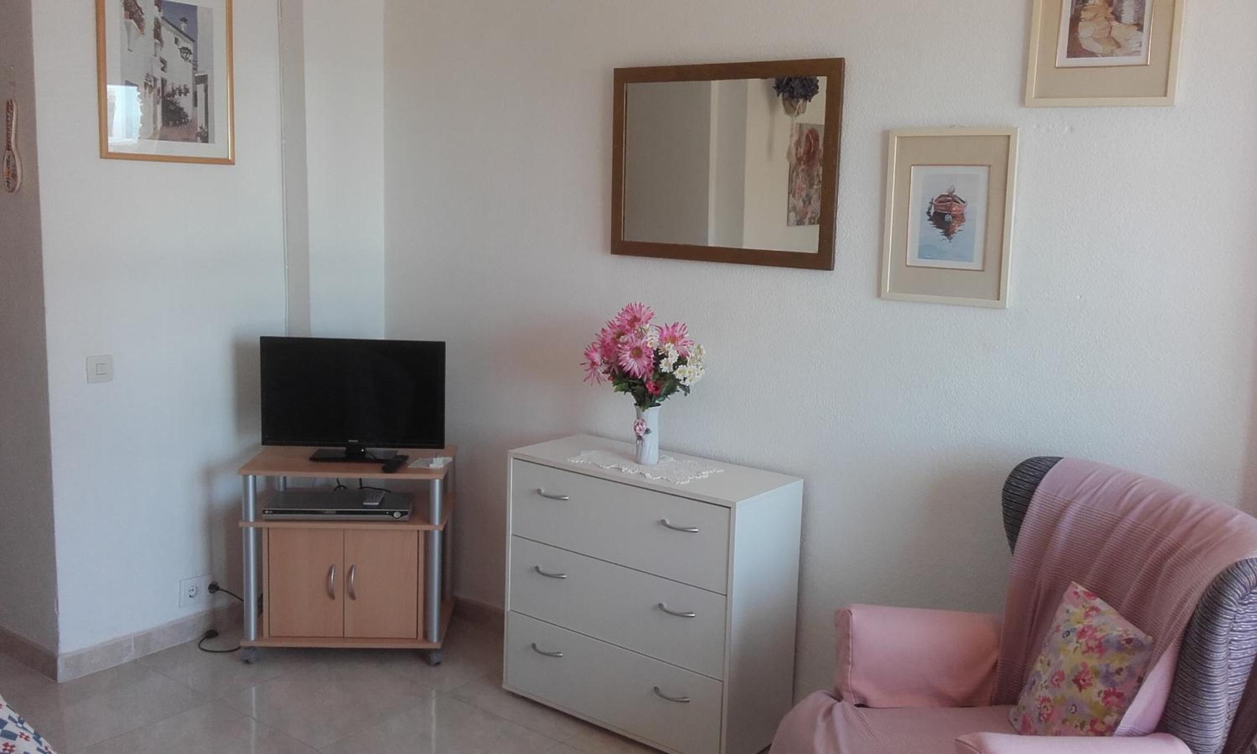 Apartamento con vista a la piscina