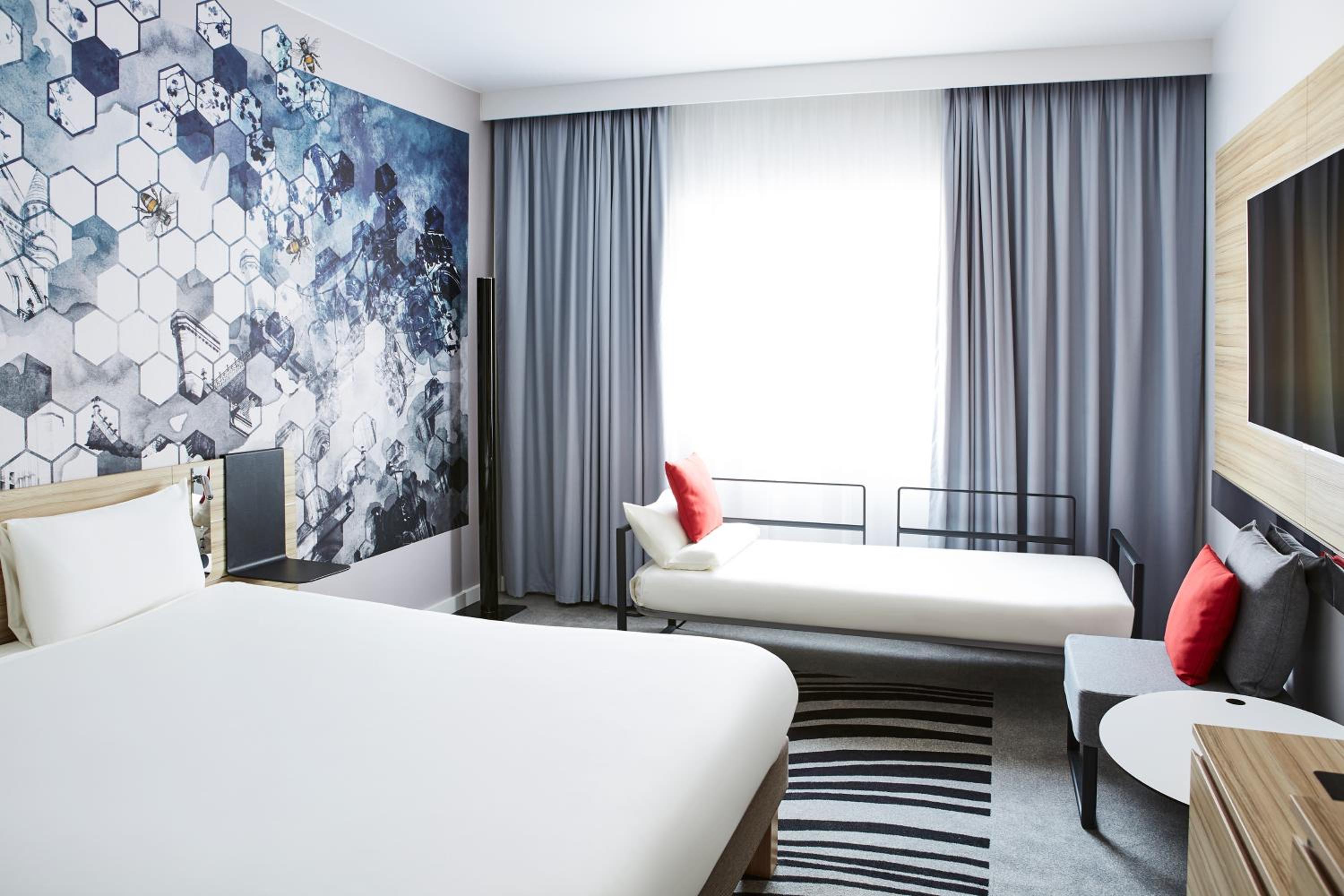 Quadruple Room - Photo 3