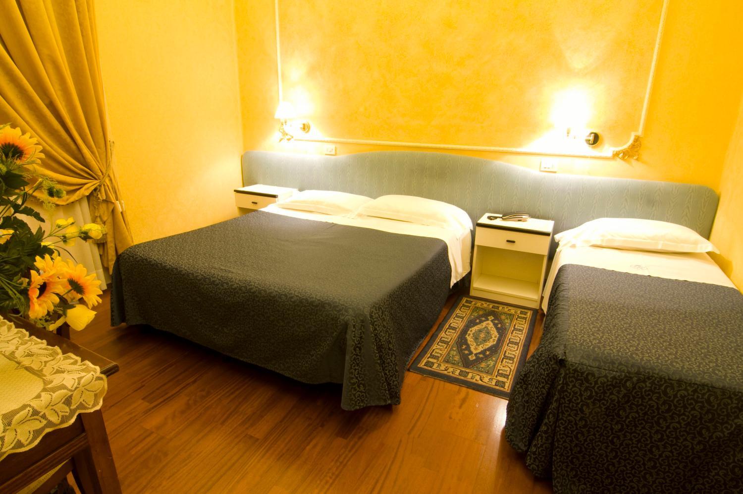 Triple Room - Photo 1