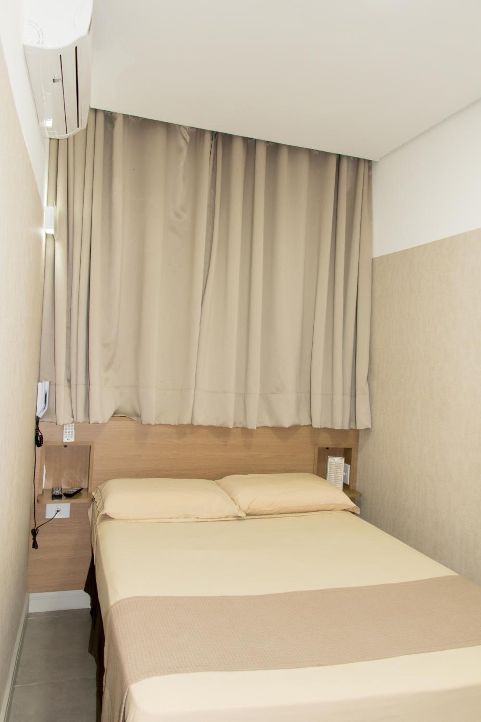 Suite - Photo 11