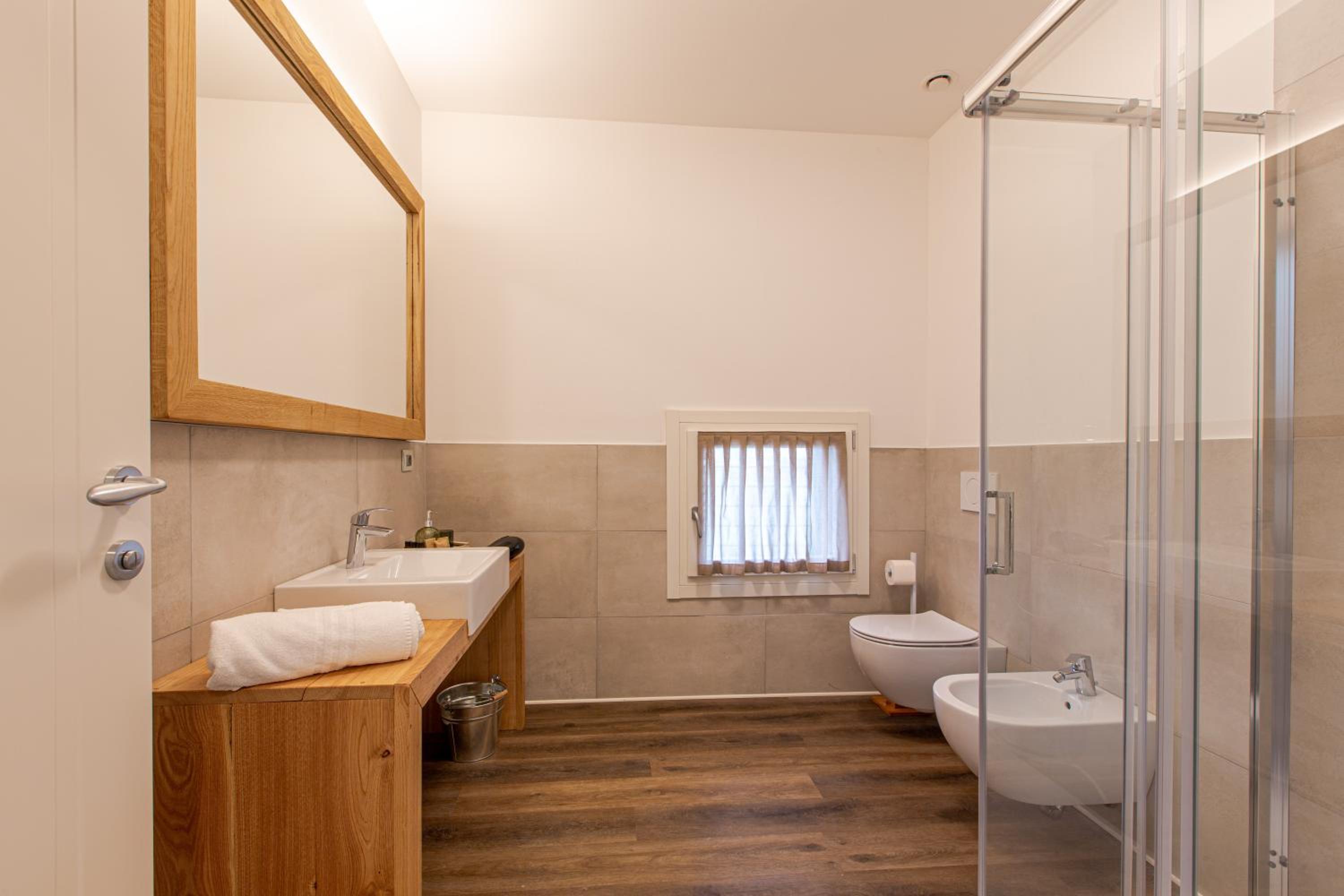 Double Room with Private Bathroom - Photo 5