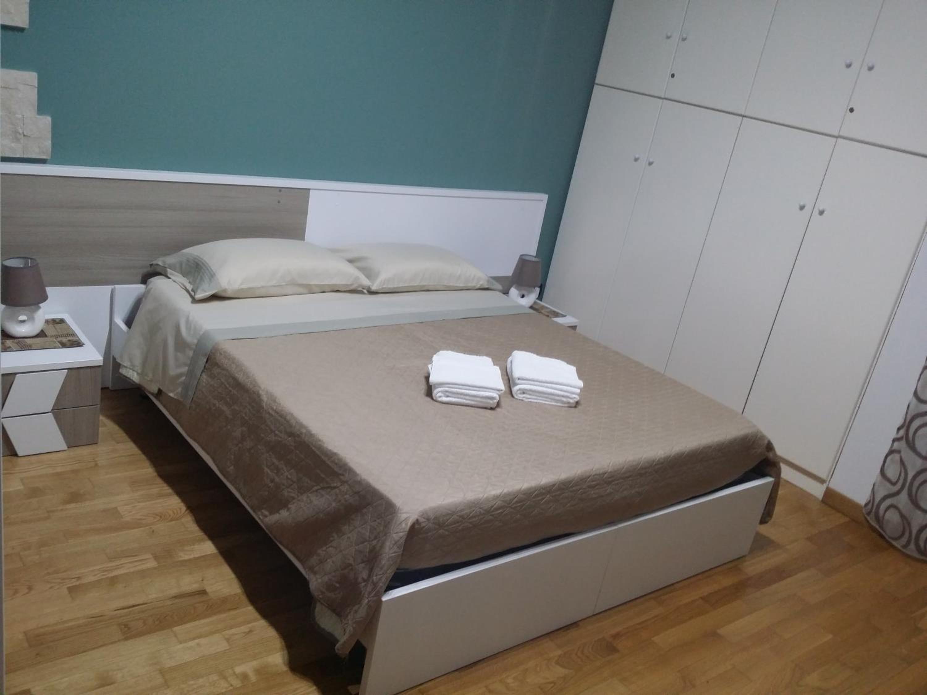 Double or Twin Room - Photo 5