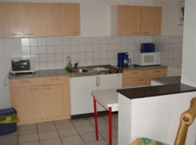One-Bedroom Apartment - Photo 8