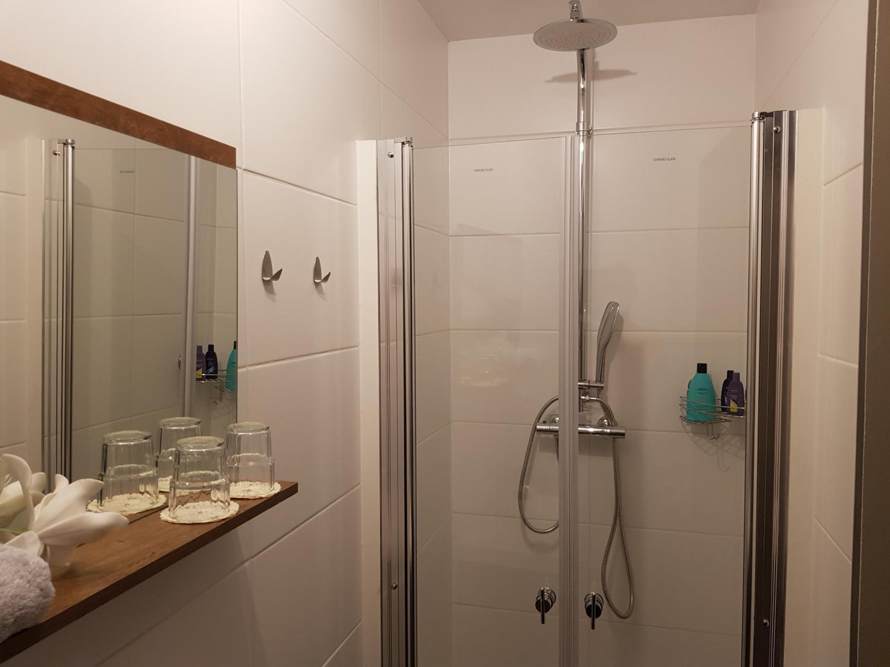 Double Room with Private Bathroom photo 3