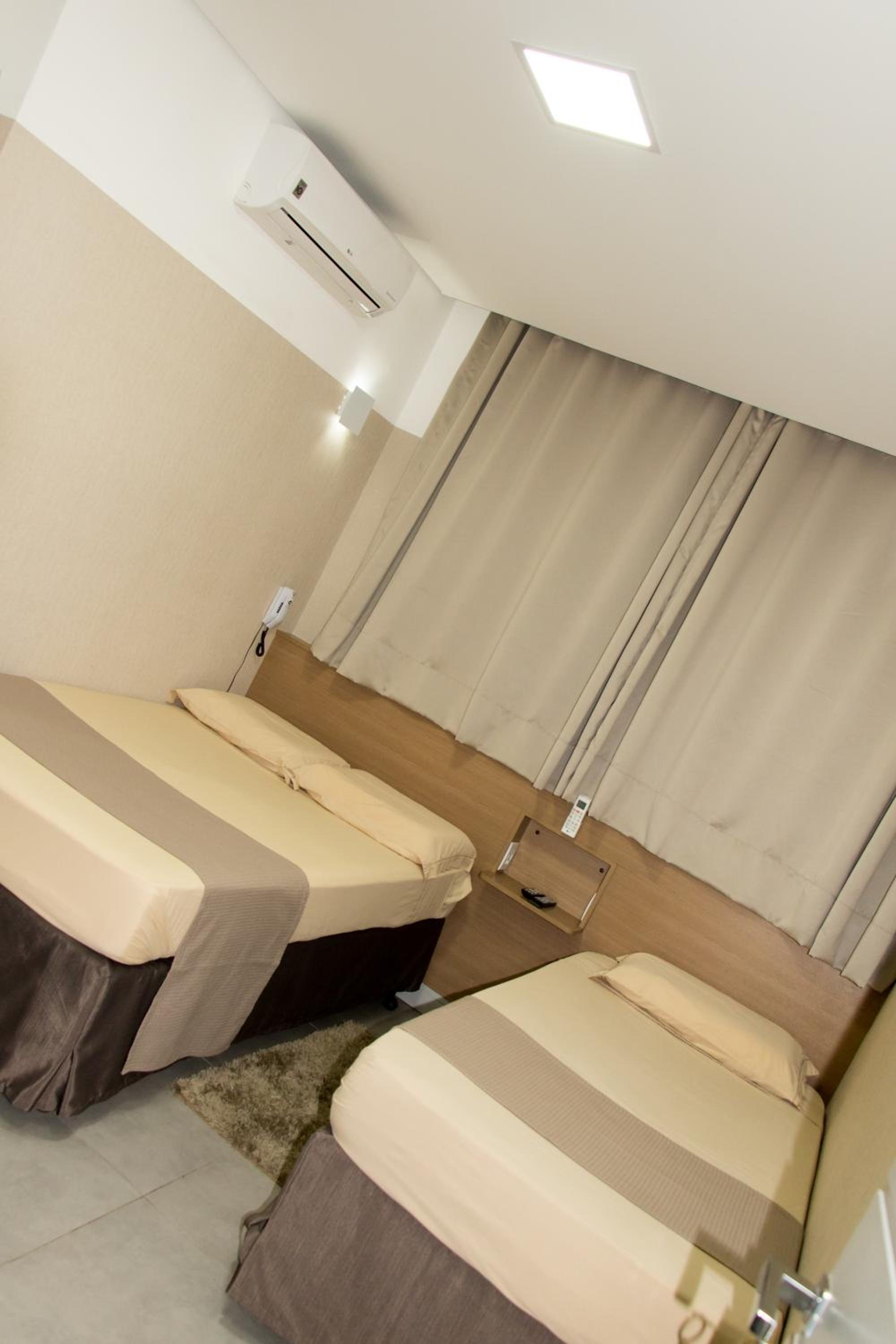 Family Double Room - Photo 9