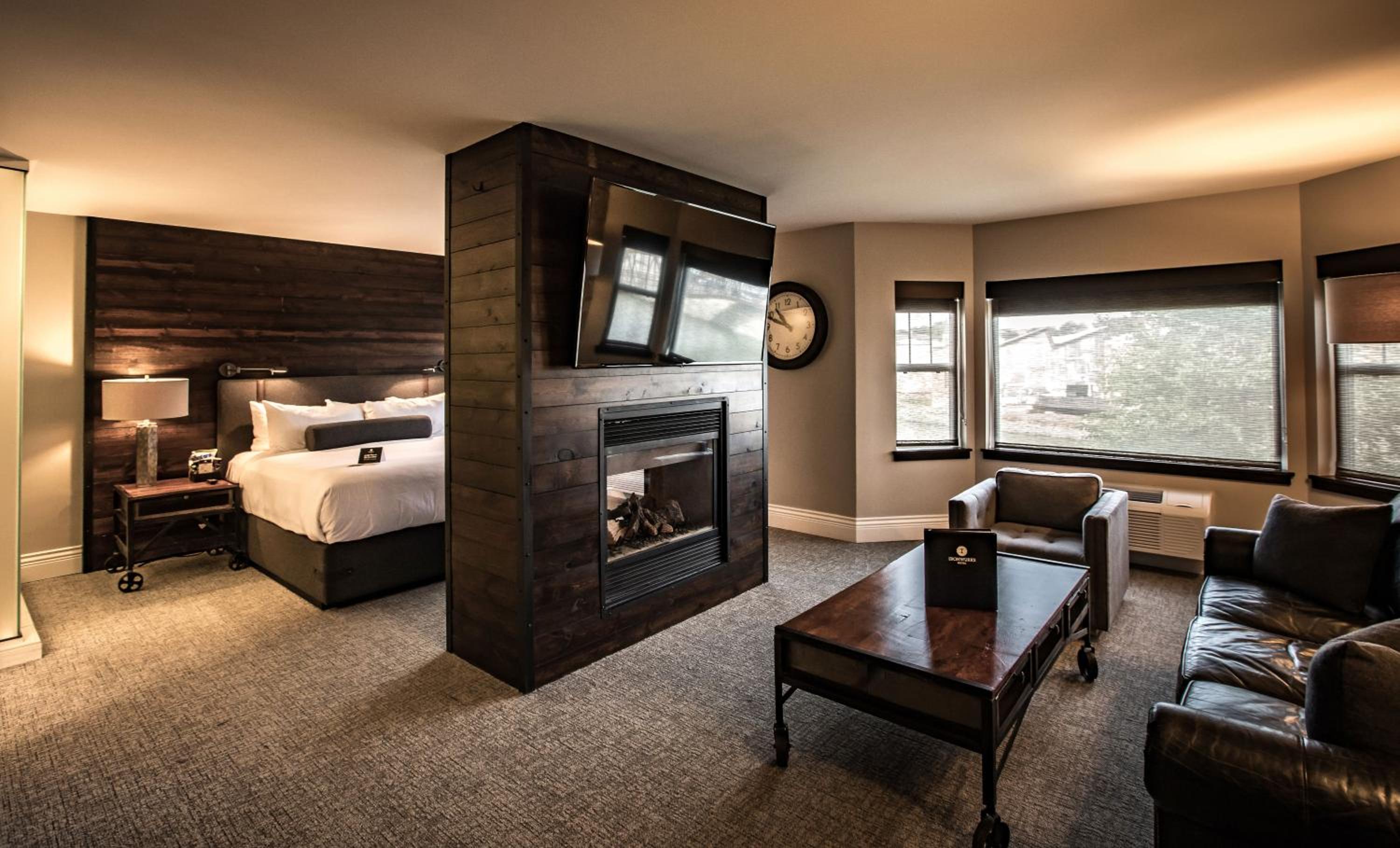 Suite - Photo 8