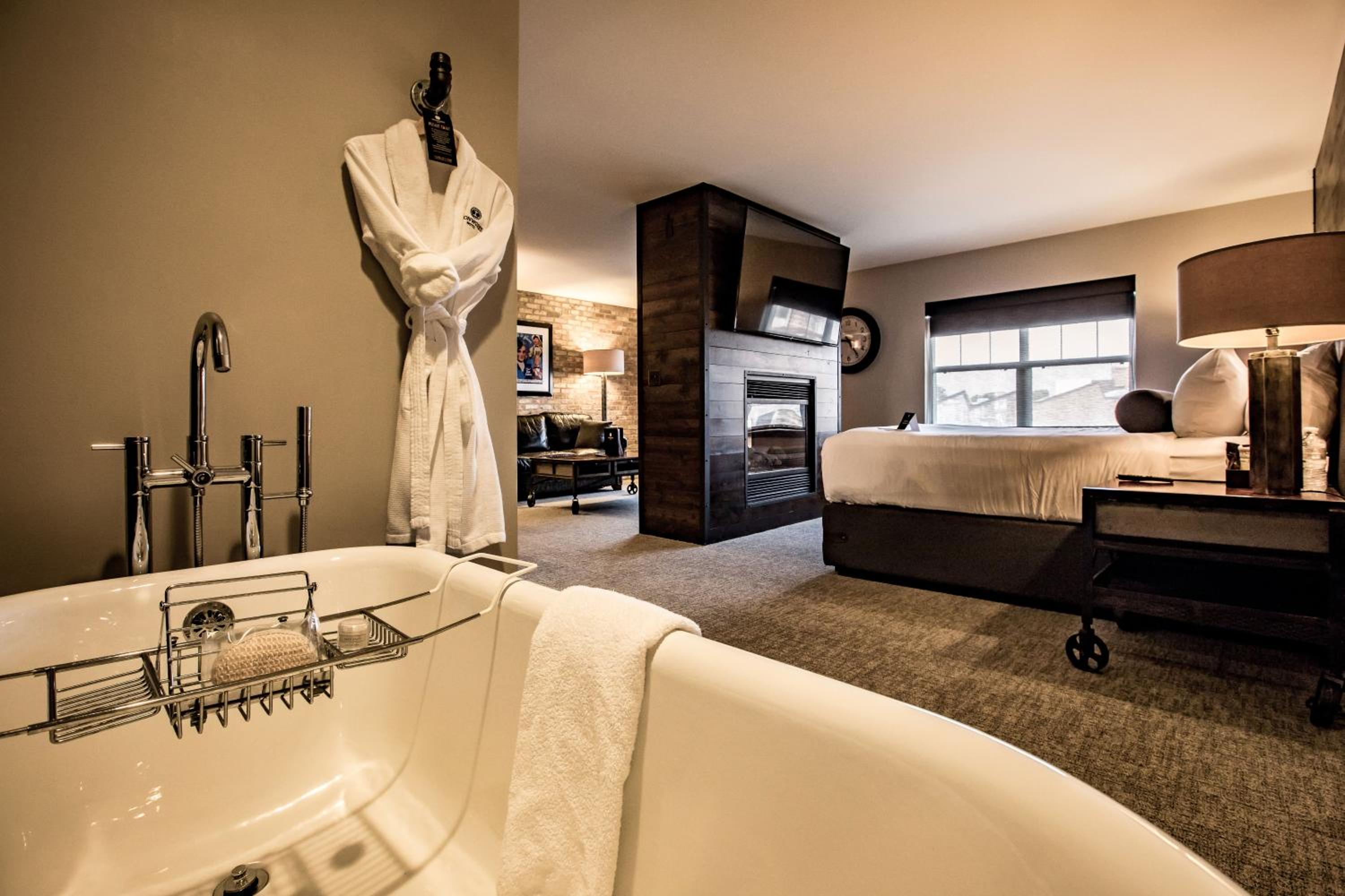 Junior Suite - Photo 13