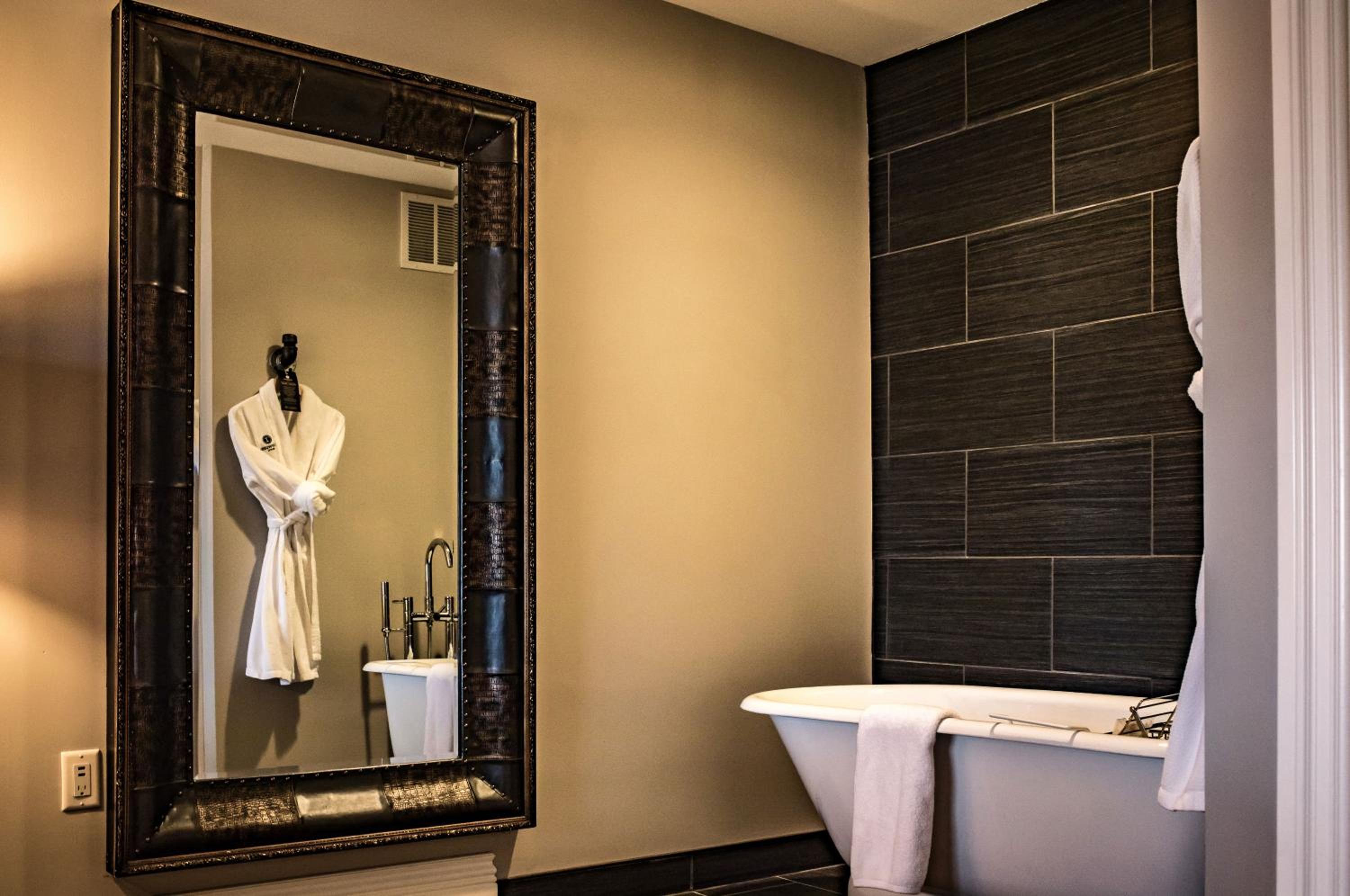 Junior Suite - Photo 12
