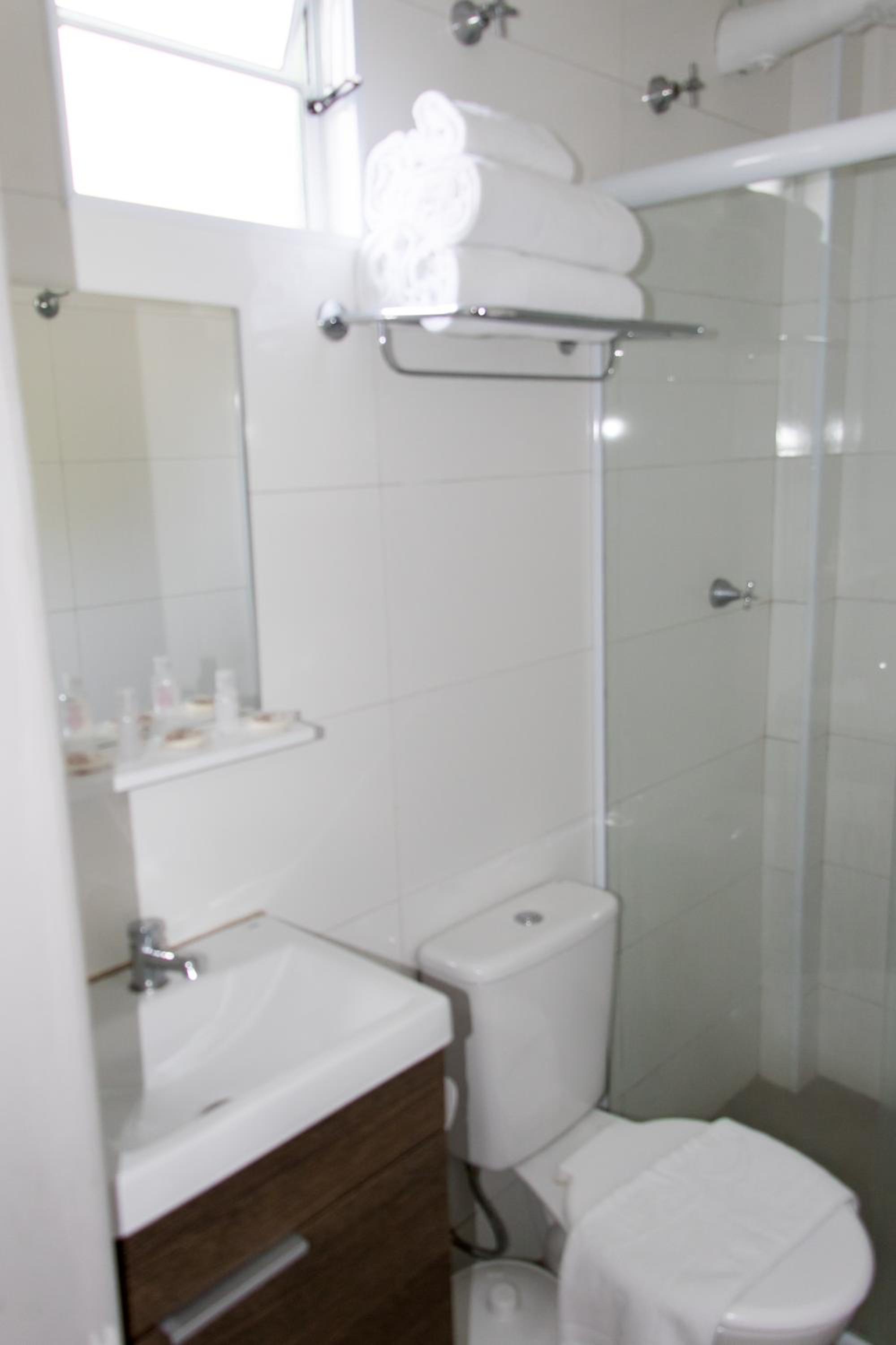 Quadruple Room - Photo 9