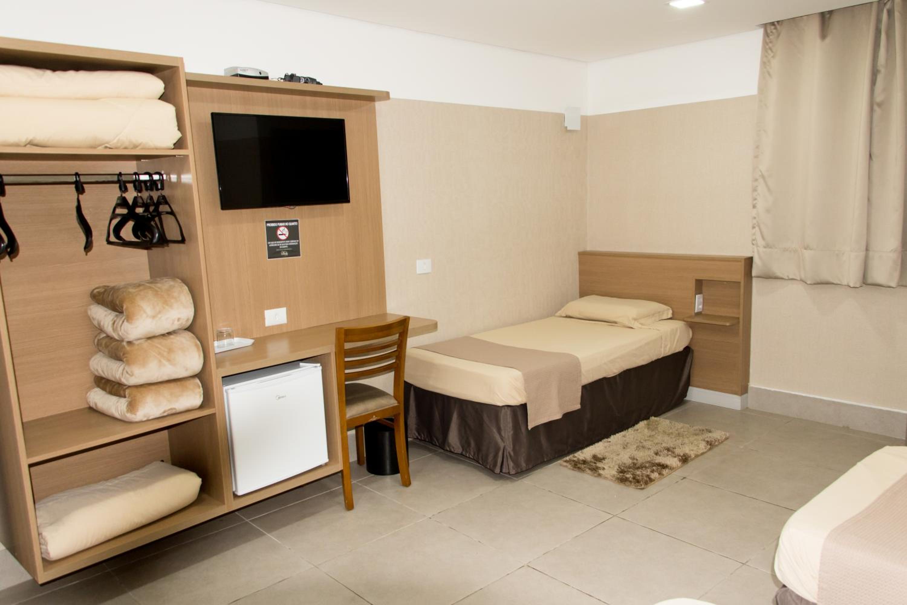 Quadruple Room - Photo 4