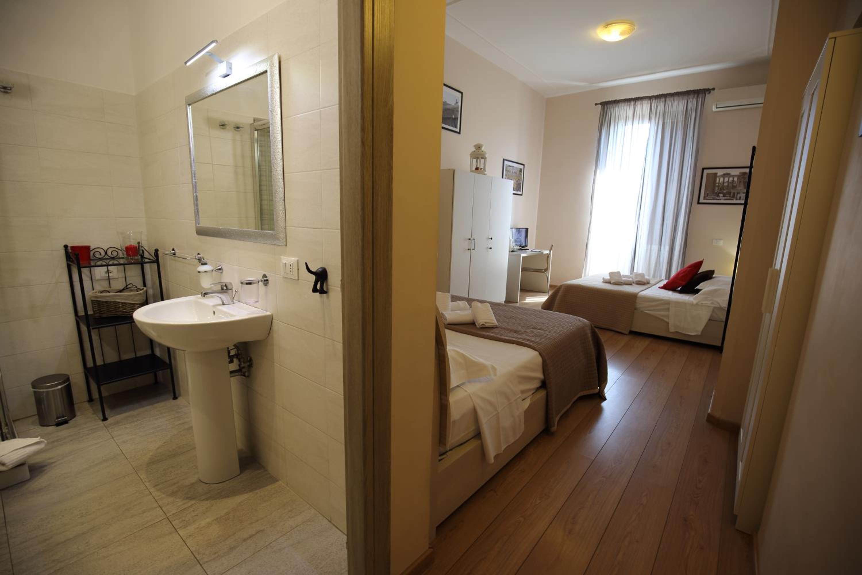 Quadruple Room with View photo 2
