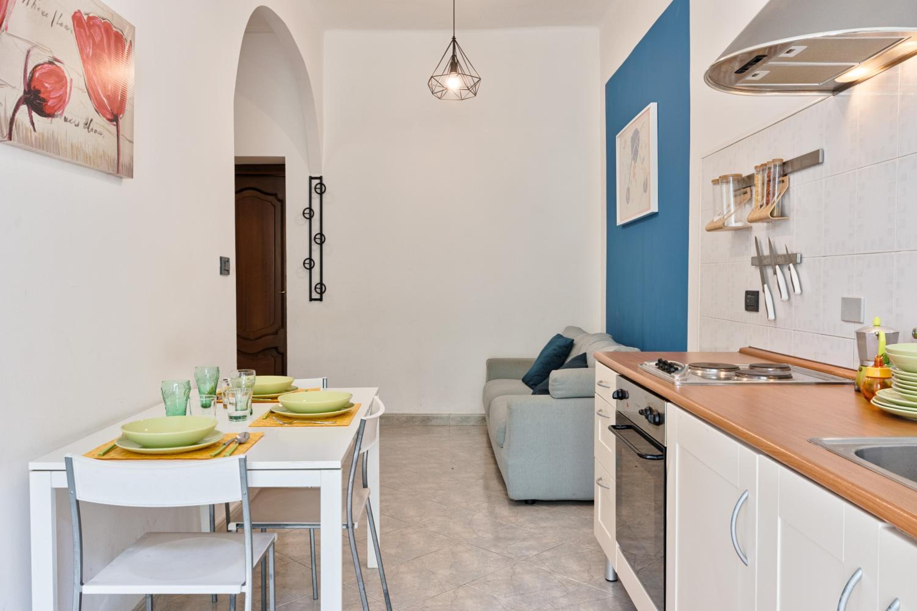 One-Bedroom Apartment - Photo 7