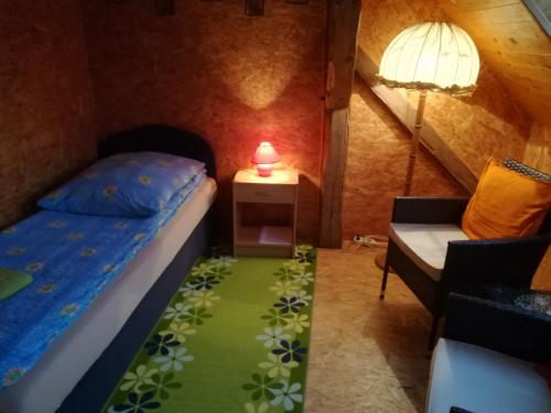Standard Twin Room - Photo 3