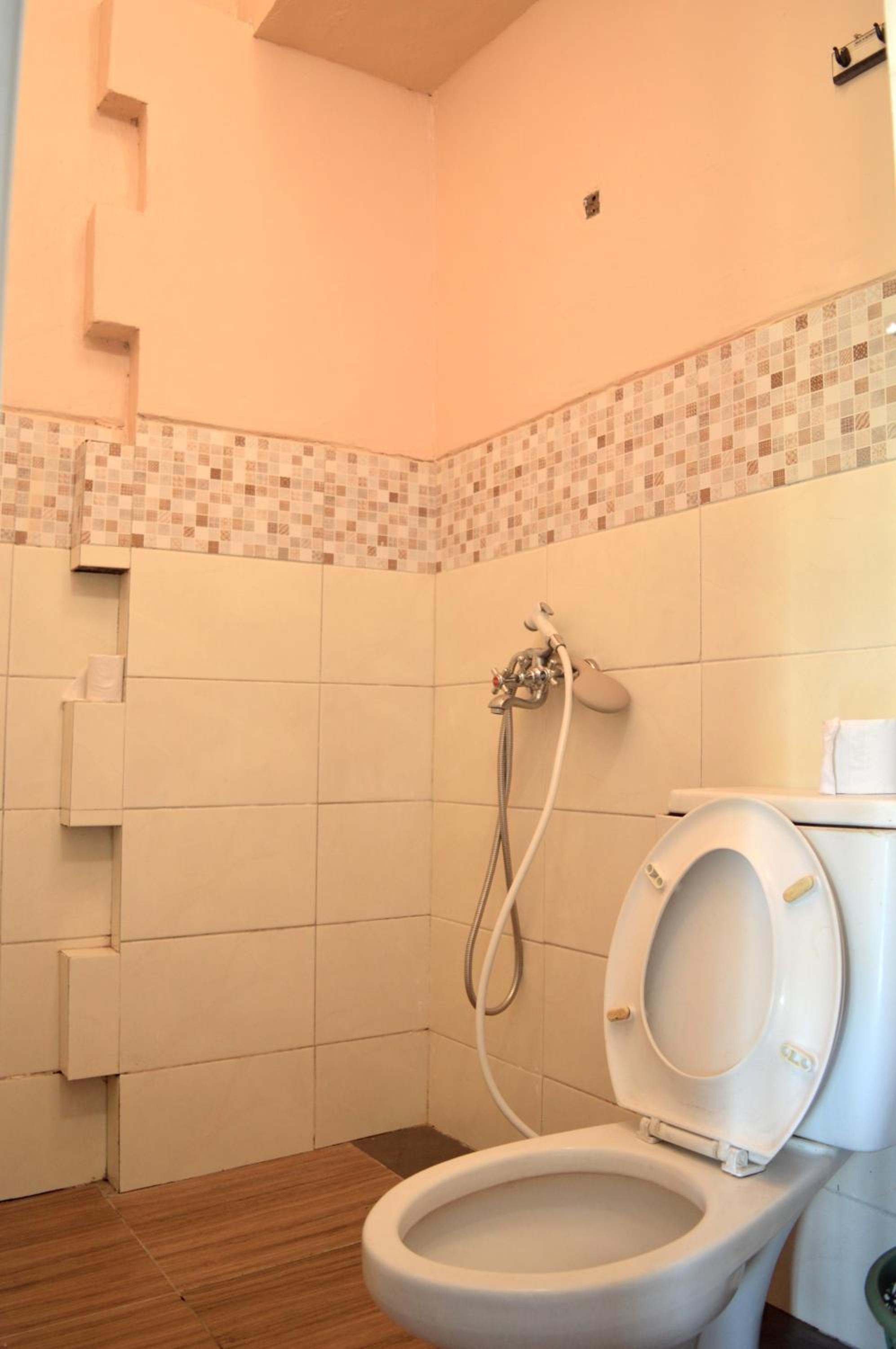 Budget Double or Twin Room - Photo 7