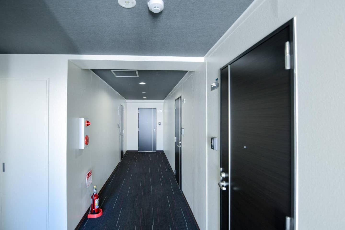 One-Bedroom Apartment - Photo 16
