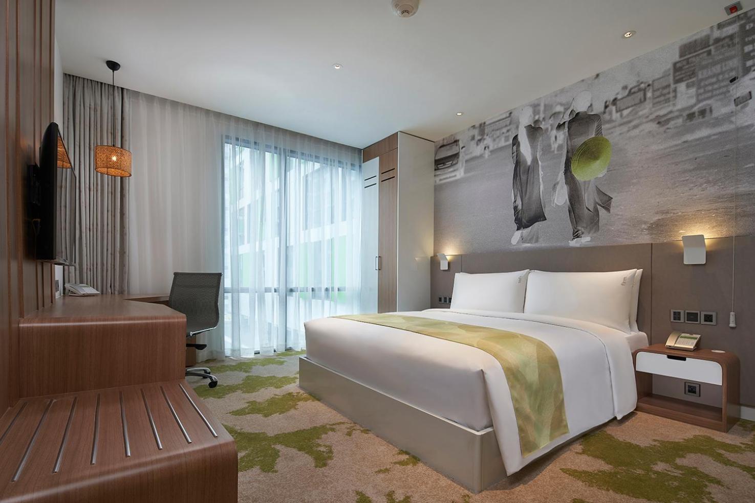 Standard King Room with Pool View
