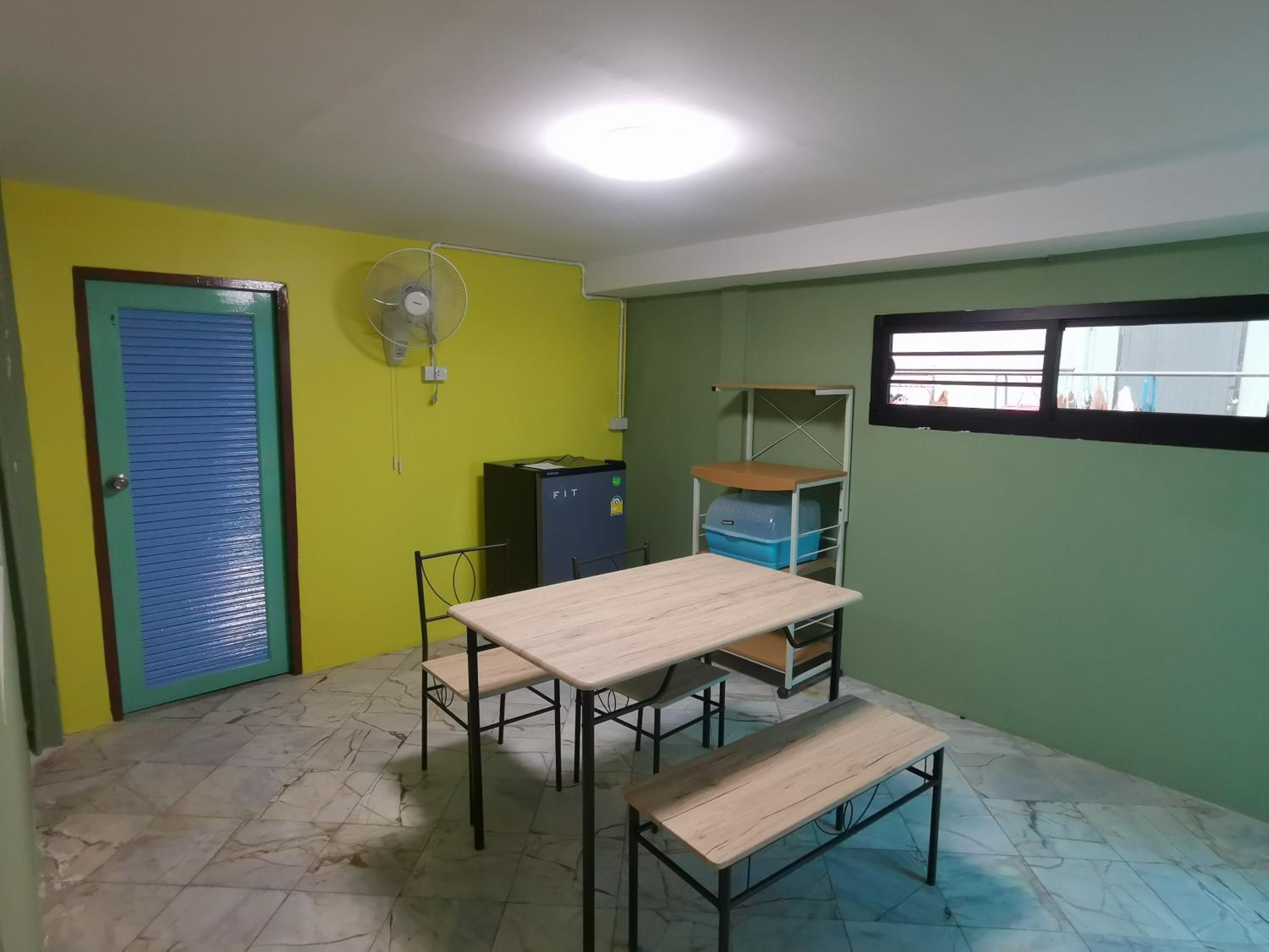Apartment - Photo 4