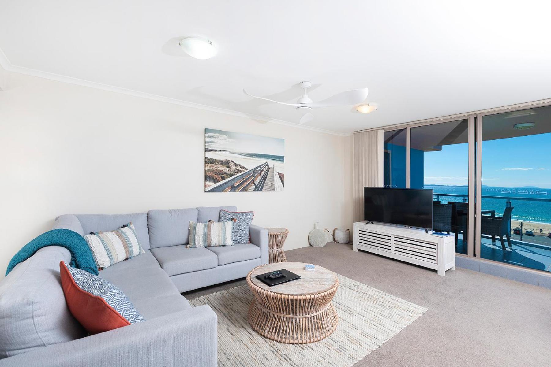 Two-Bedroom Apartment with Beach View - Level 7