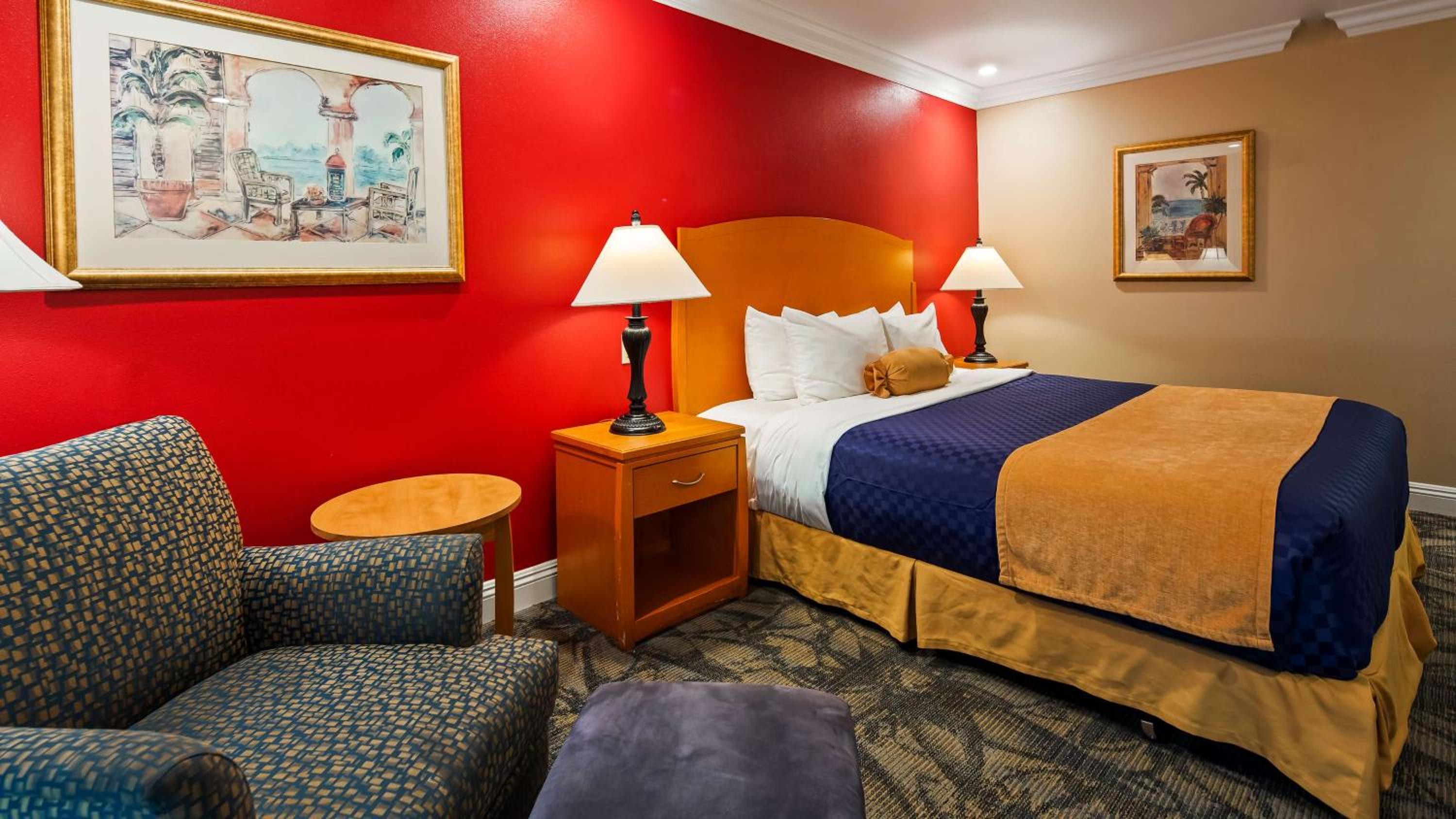 King Room - Non-Smoking photo 1