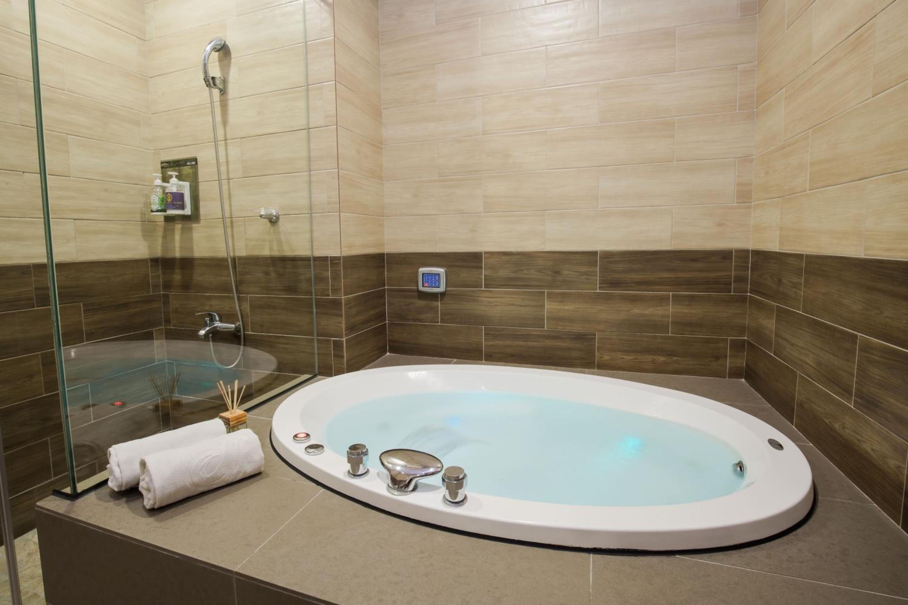 Business Double Room - Photo 15